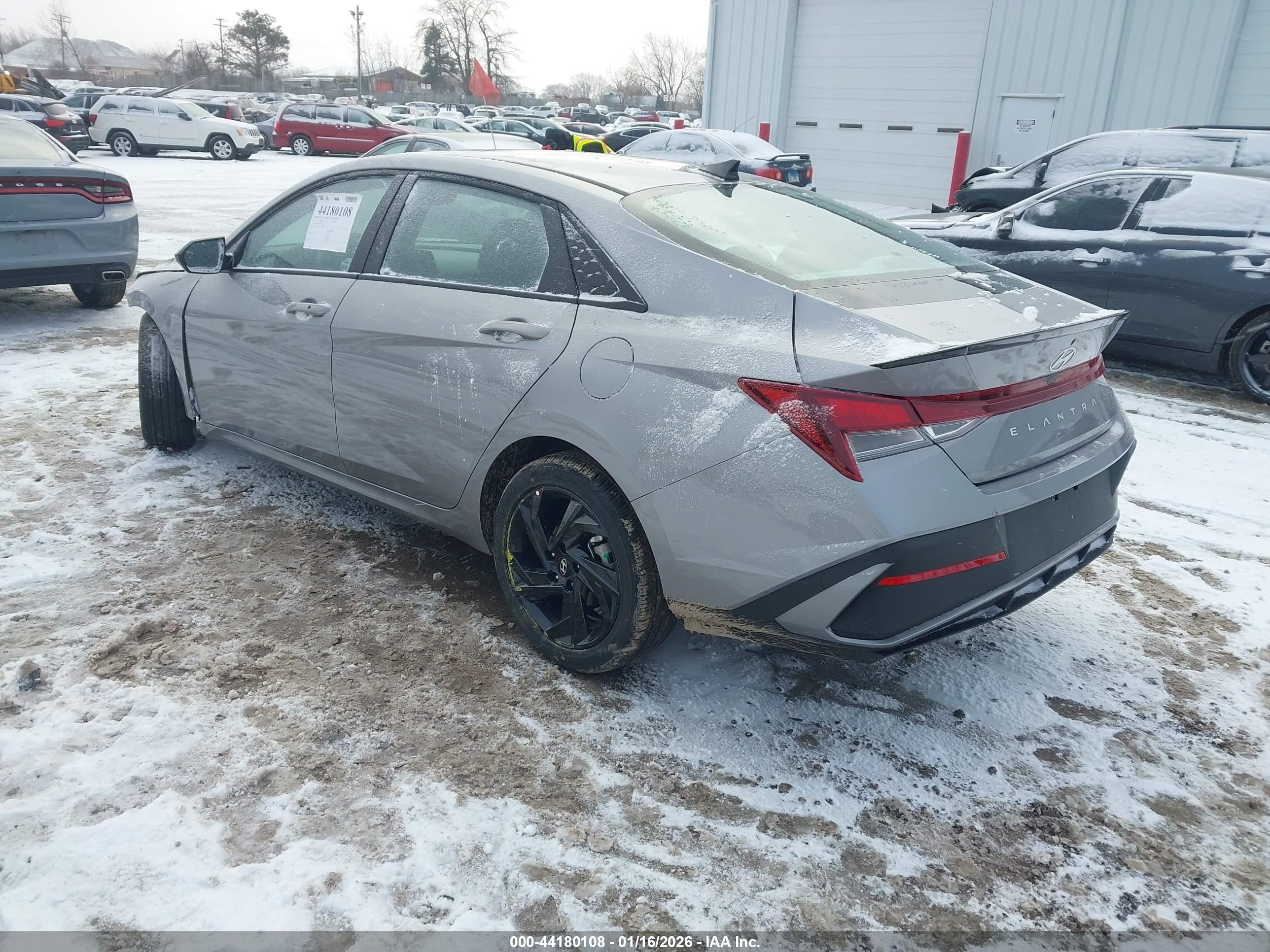 2026 Hyundai Elantra Sel Sport Gray vin: KMHLM4DG5TU110549