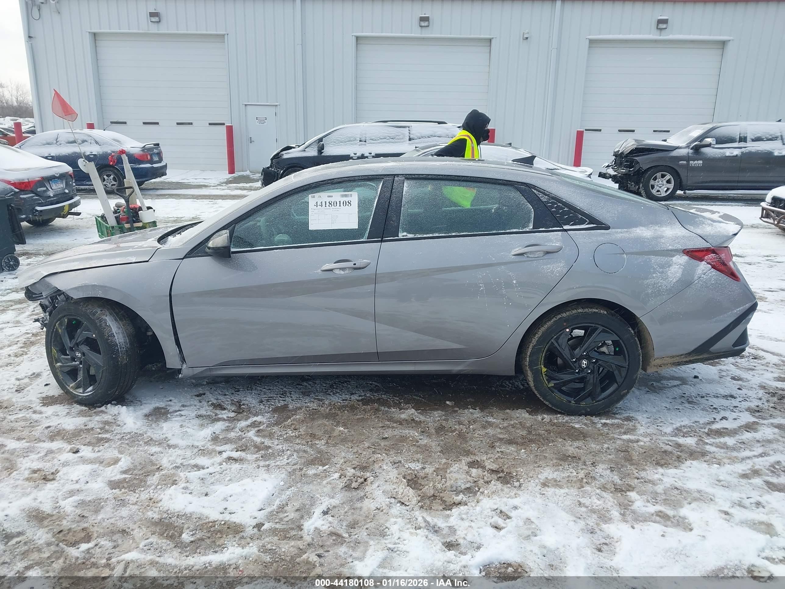 2026 Hyundai Elantra Sel Sport Gray vin: KMHLM4DG5TU110549