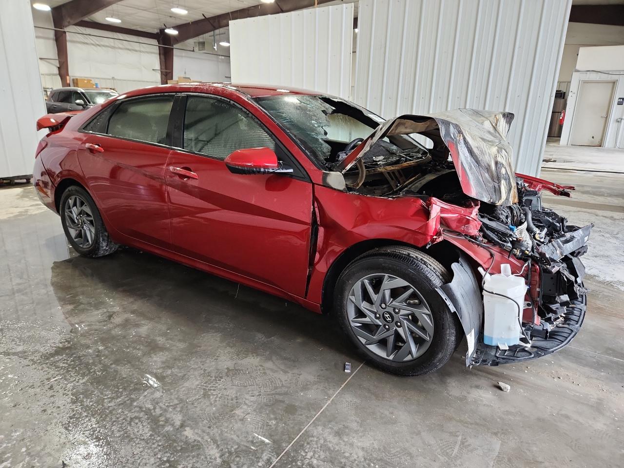 2024 Hyundai Elantra Sel Красный vin: KMHLM4DG6RU760869 Damage: Right Front Door, Dent(S) W/ Paint Dmg, > 12 Inches