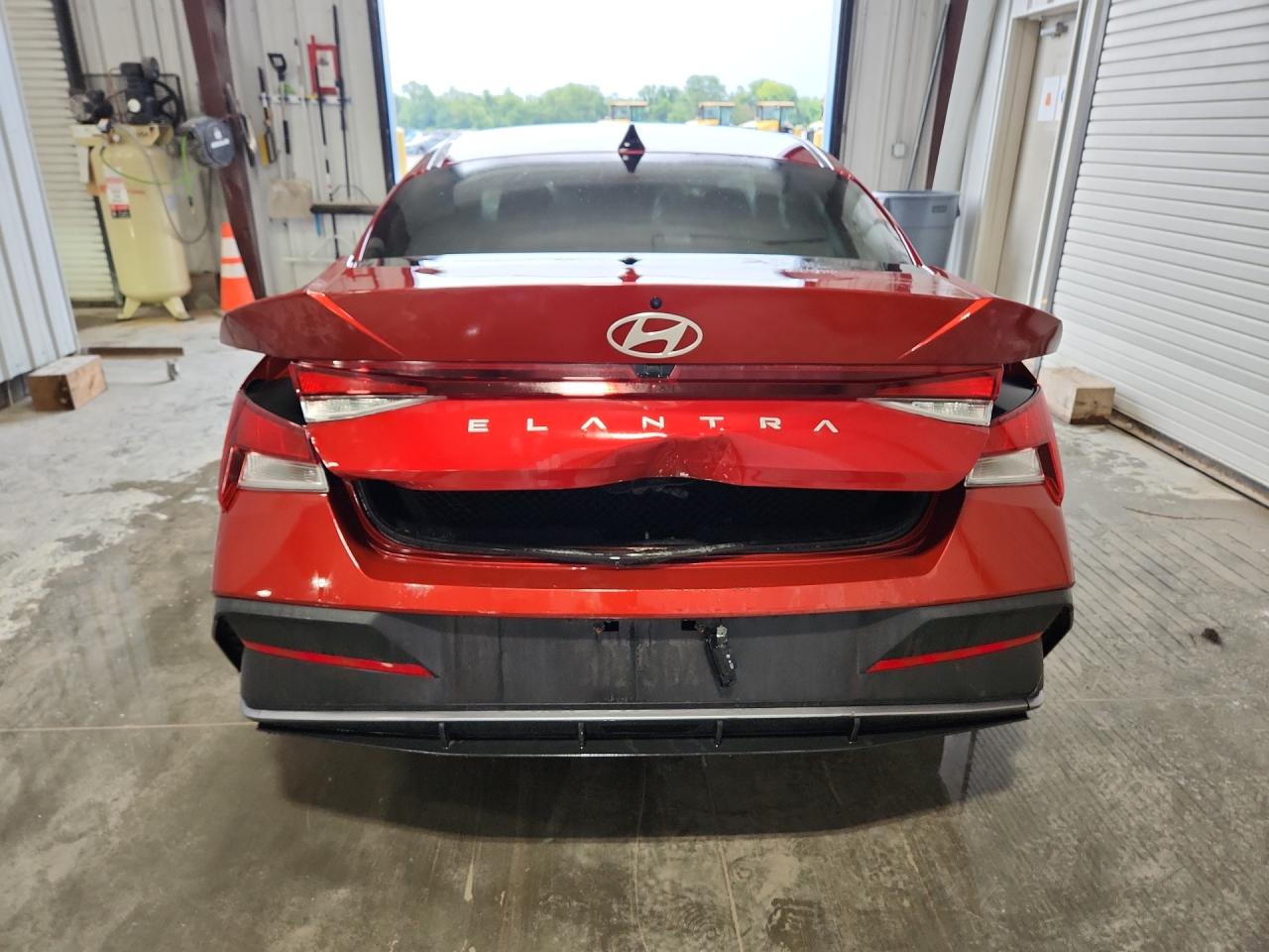 2024 Hyundai Elantra Sel Красный vin: KMHLM4DG6RU760869 Damage: Deck Lid, Dent(S) W/ Paint Dmg, > 12 Inches