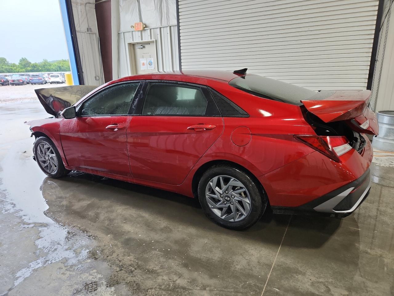 2024 Hyundai Elantra Sel Красный vin: KMHLM4DG6RU760869 Damage: Left Tail Light, Cracked, Replacement Required