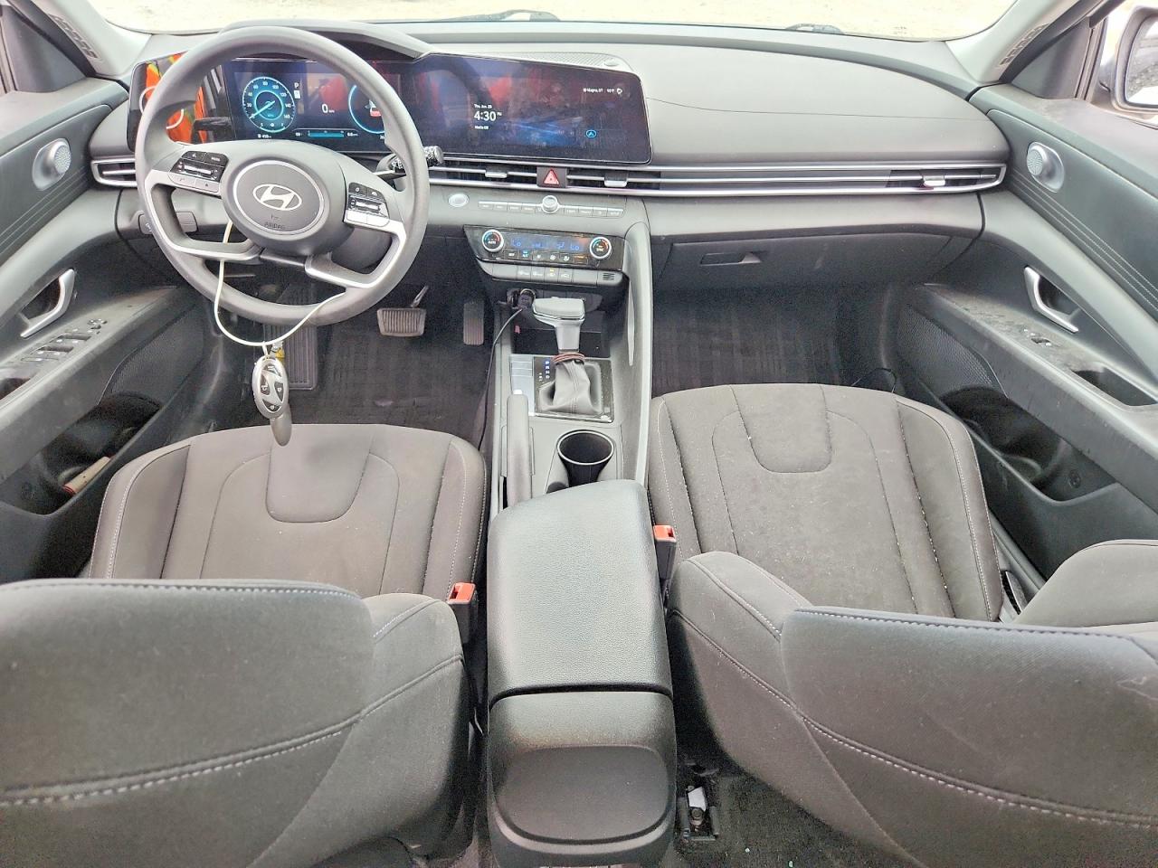 2024 Hyundai Elantra Sel White vin: KMHLM4DG7RU838446