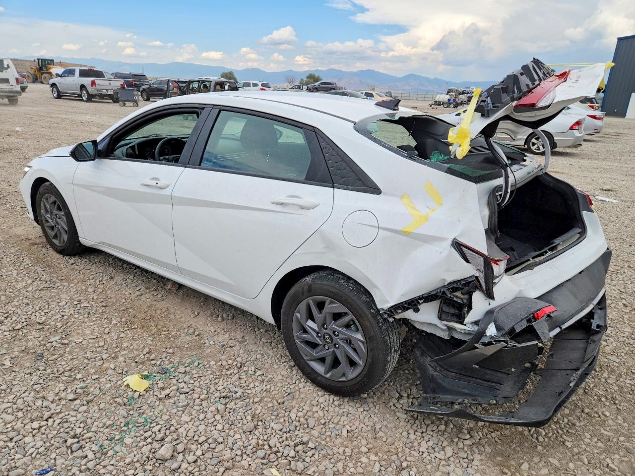 2024 Hyundai Elantra Sel White vin: KMHLM4DG7RU838446