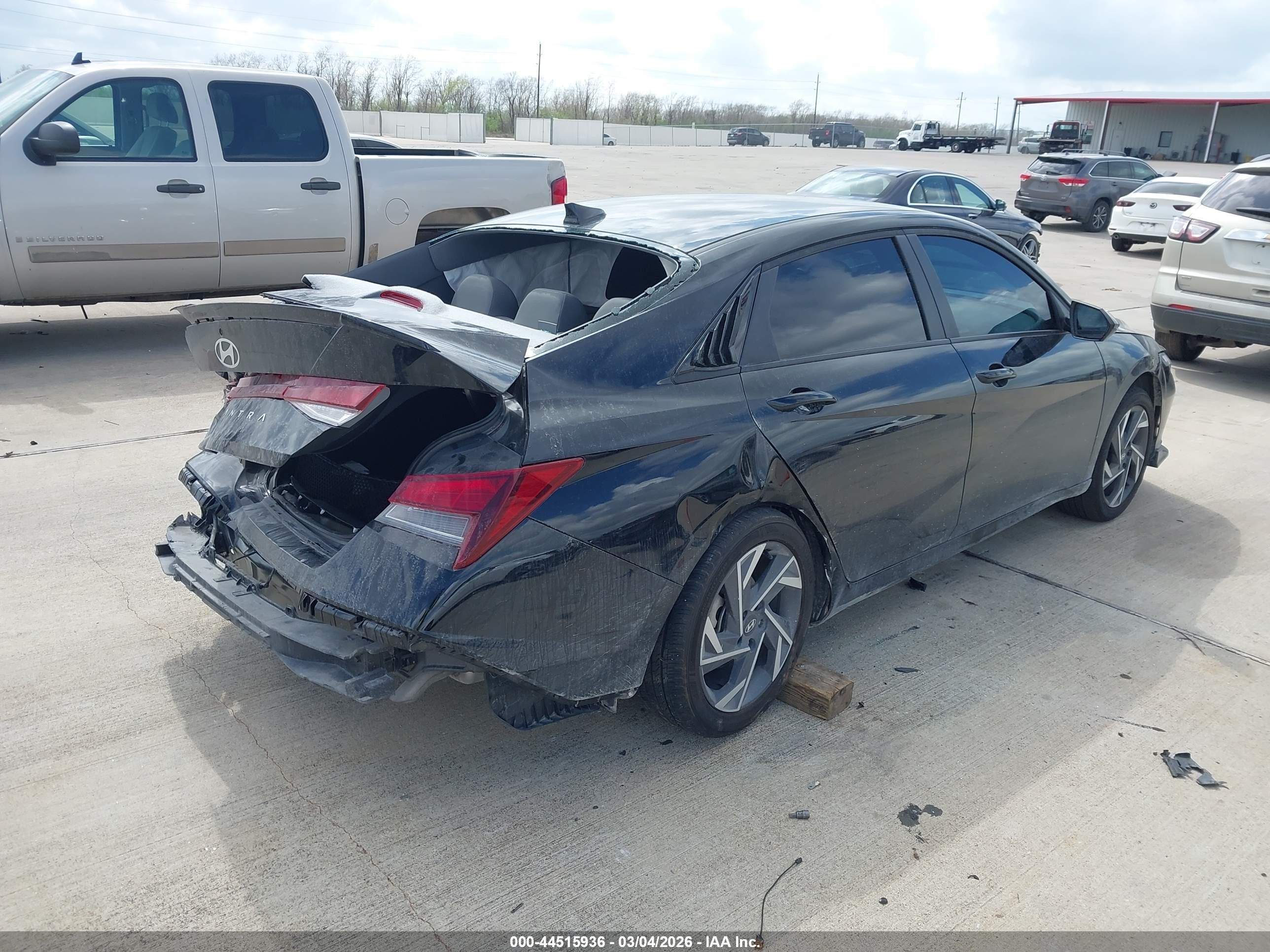 2025 Hyundai Elantra Sel Sport Black vin: KMHLM4DG8SU048692