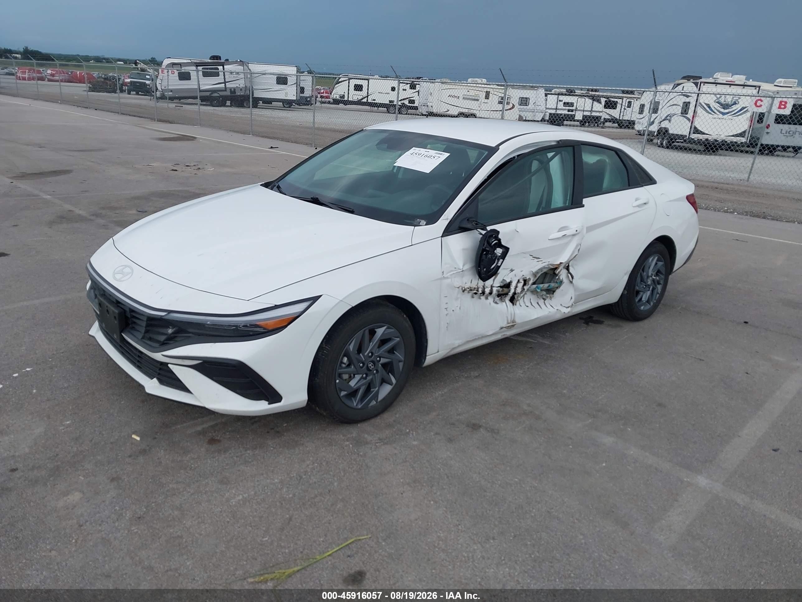 2026 Hyundai Elantra Hybrid Blue White vin: KMHLM4DJ1TU193635