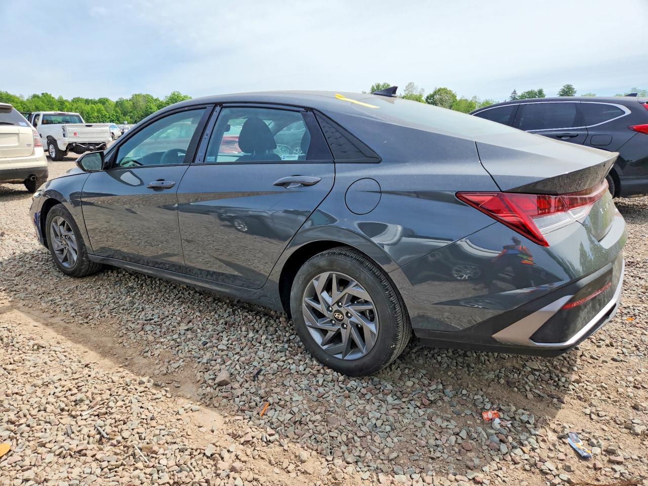 2024 Hyundai Elantra Blue Gray vin: KMHLM4DJ3RU111171