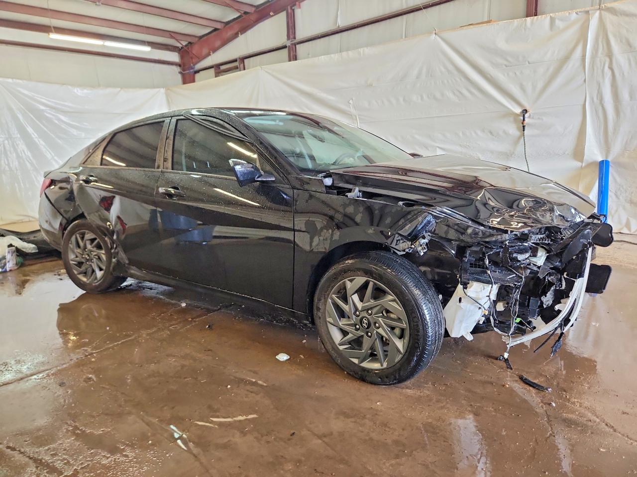 2024 Hyundai Elantra Blue Black vin: KMHLM4DJ5RU120633