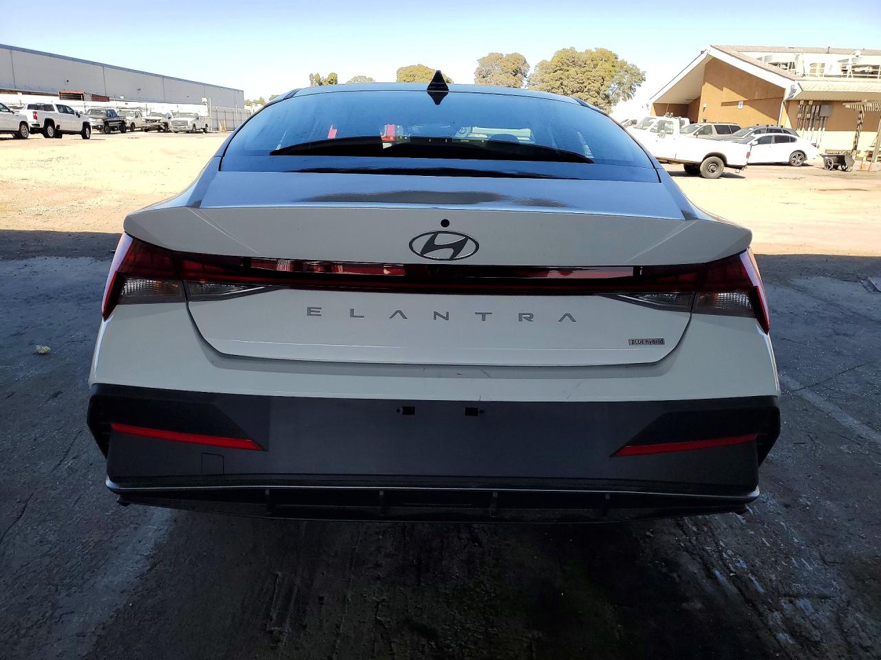 2026 Hyundai Elantra Hybrid Blue White vin: KMHLM4DJXTU205698