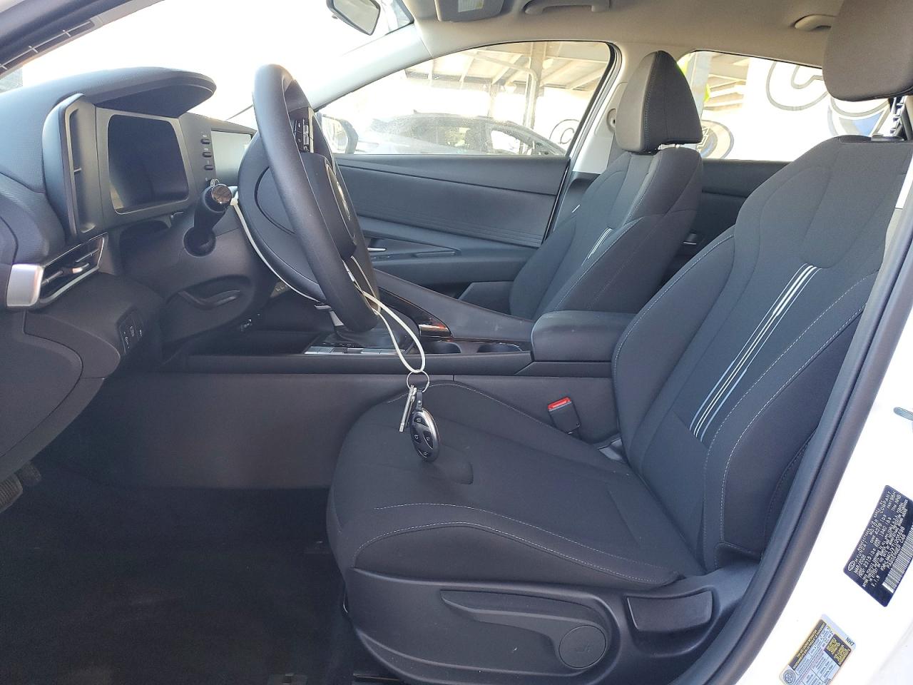 2026 Hyundai Elantra Hybrid Blue White vin: KMHLM4DJXTU205698