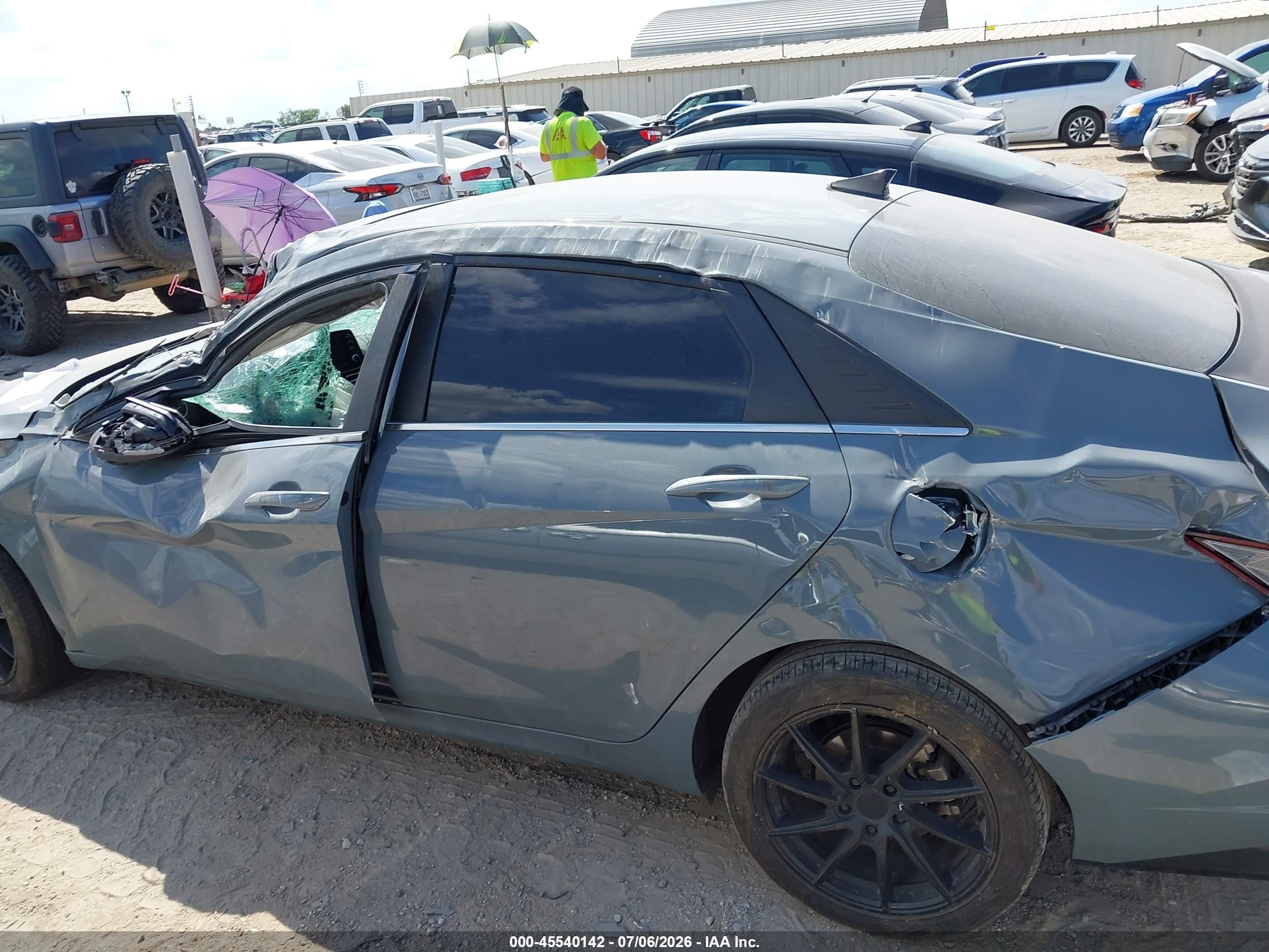 2021 Hyundai Elantra Sel Gray vin: KMHLN4AG3MU139745