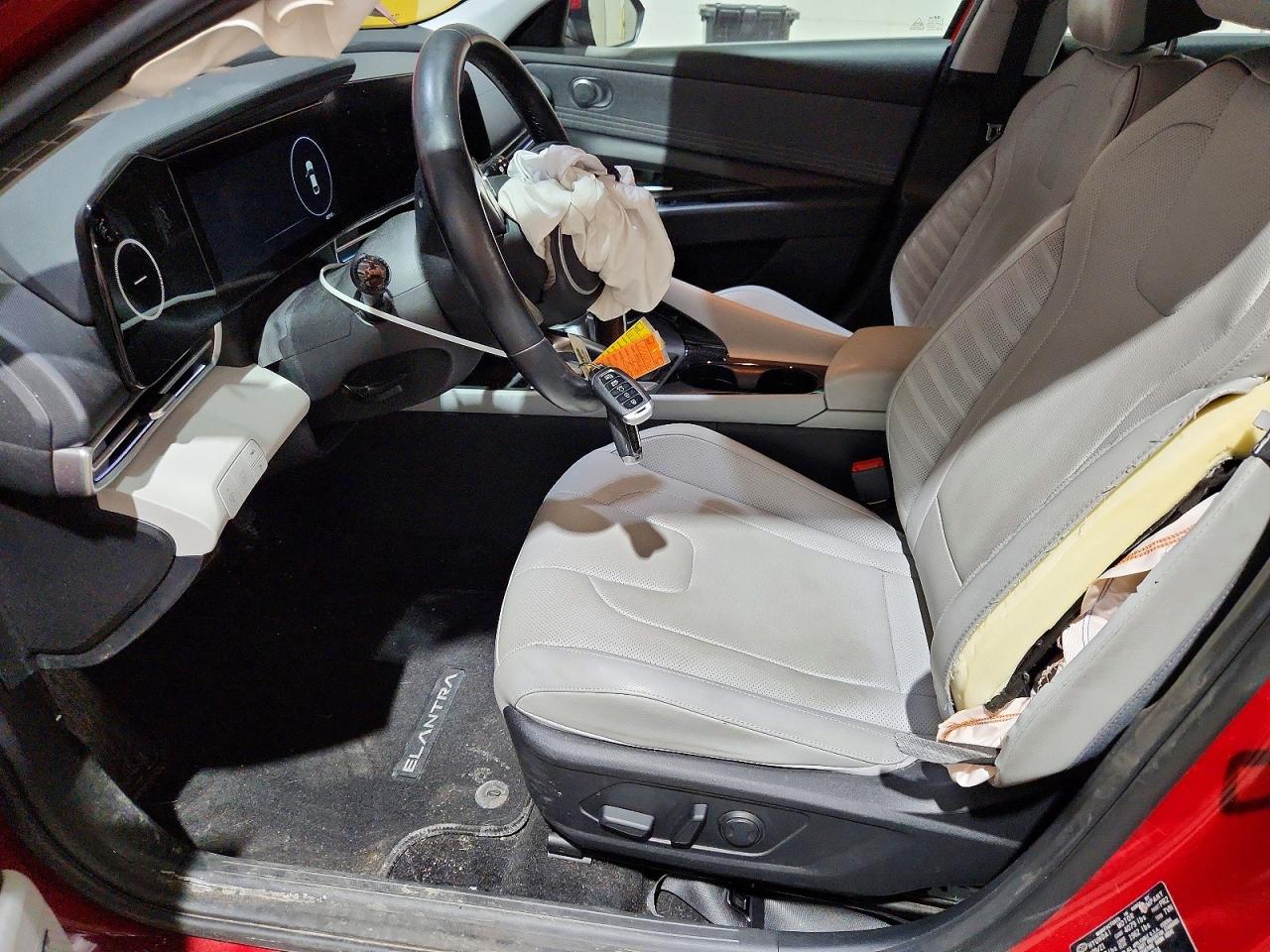 2021 Hyundai Elantra Limited Red vin: KMHLN4AJ3MU004874
