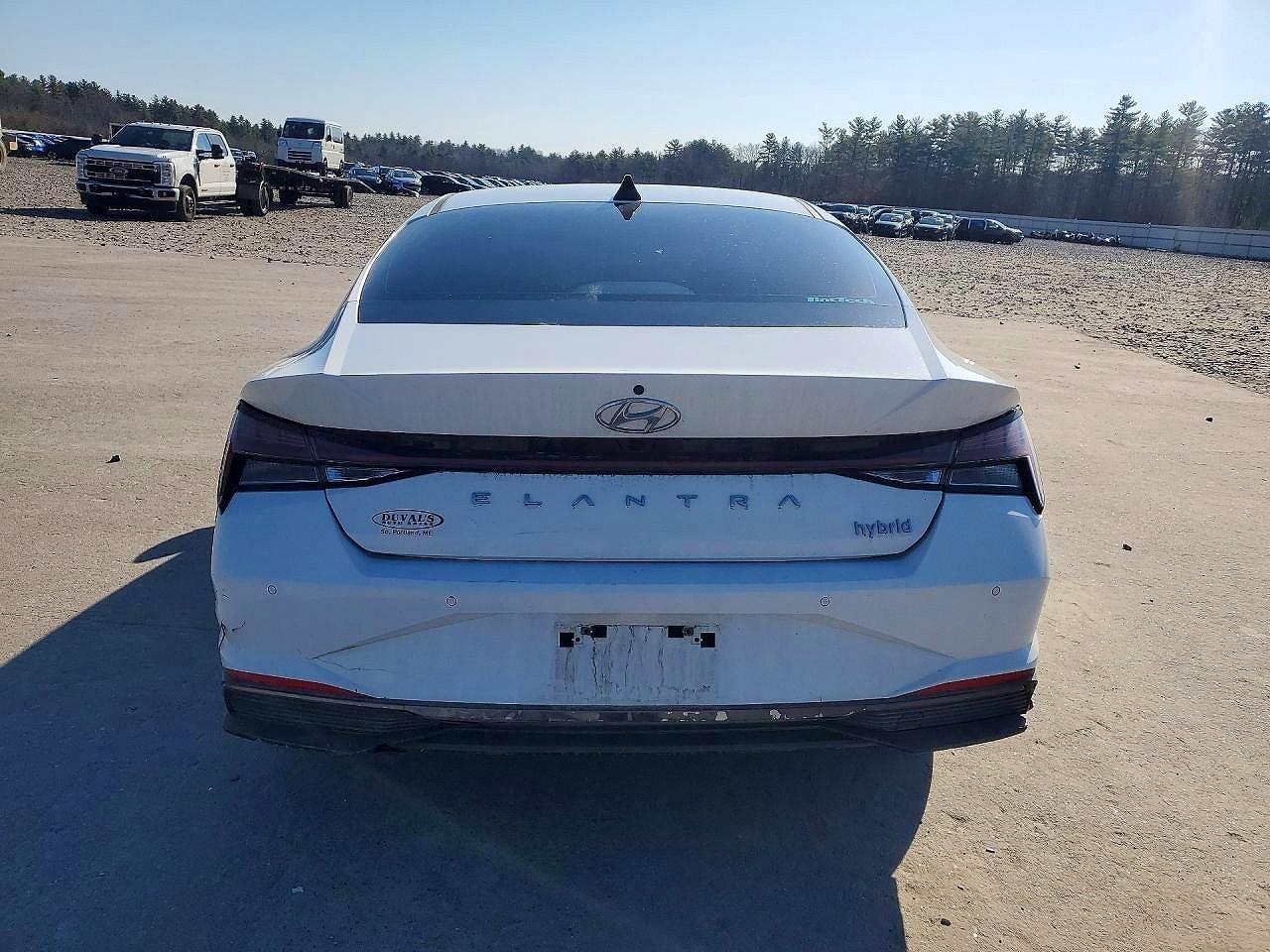 2021 Hyundai Elantra Limited White vin: KMHLN4AJXMU007576