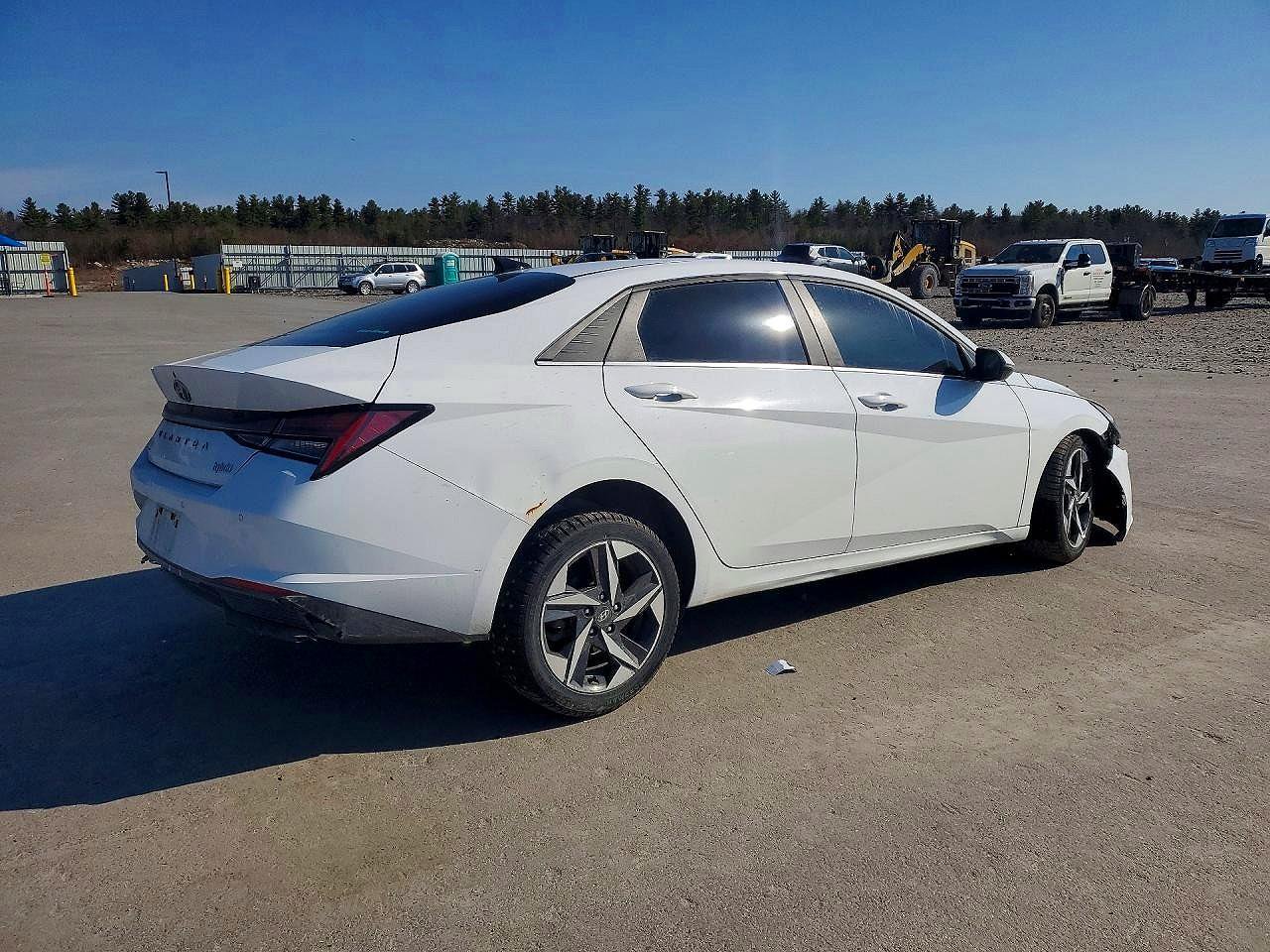 2021 Hyundai Elantra Limited White vin: KMHLN4AJXMU007576