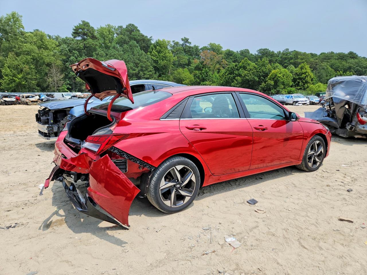 2022 Hyundai Elantra Limited Red vin: KMHLP4AG3NU354330