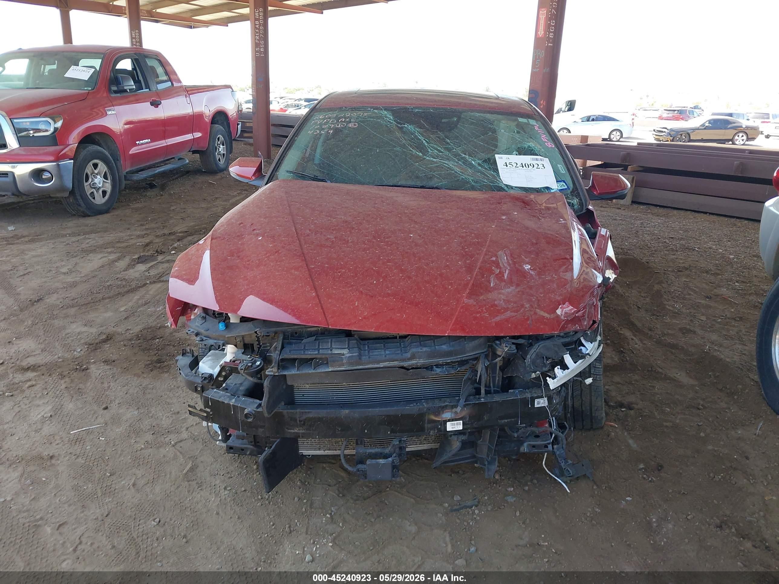 2024 Hyundai Elantra Limited Red vin: KMHLP4DG0RU774354