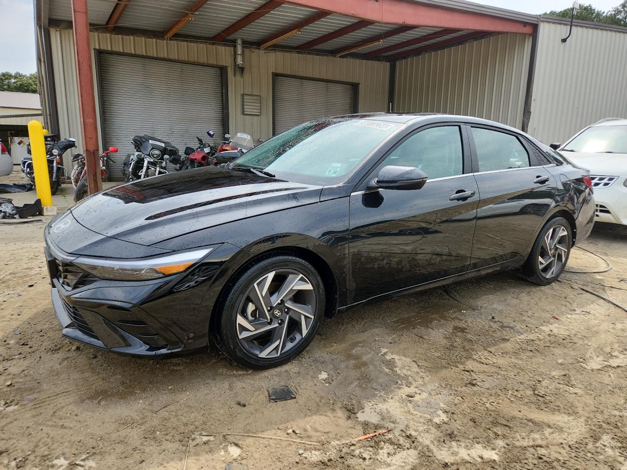 2025 Hyundai Elantra Limited Black vin: KMHLP4DG0SU981915 Damage: Left Rear Tire, Worn, Replacement Required