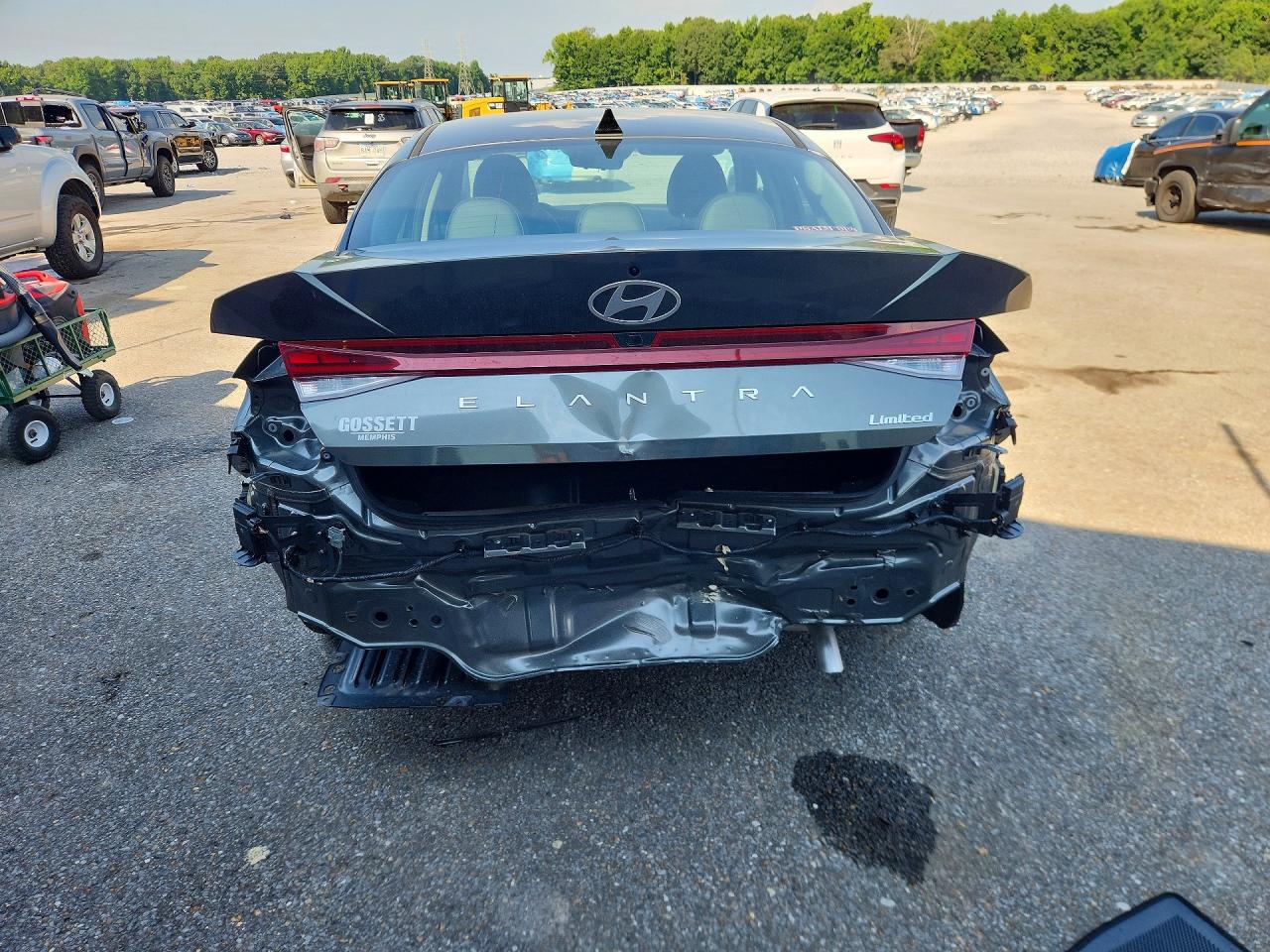 2025 Hyundai Elantra Limited Gray vin: KMHLP4DG5SU081107