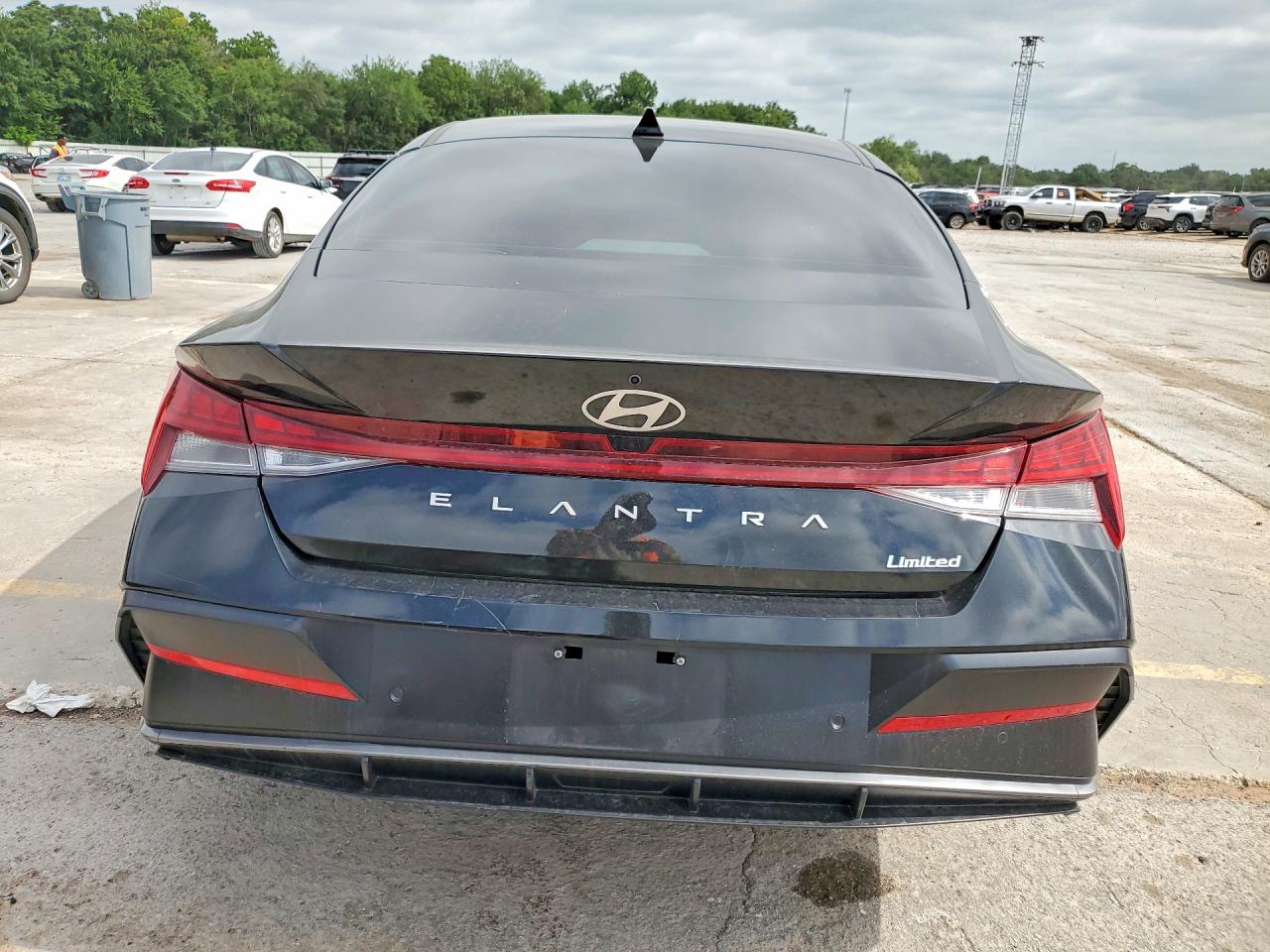 2024 Hyundai Elantra Limited Black vin: KMHLP4DG6RU656132