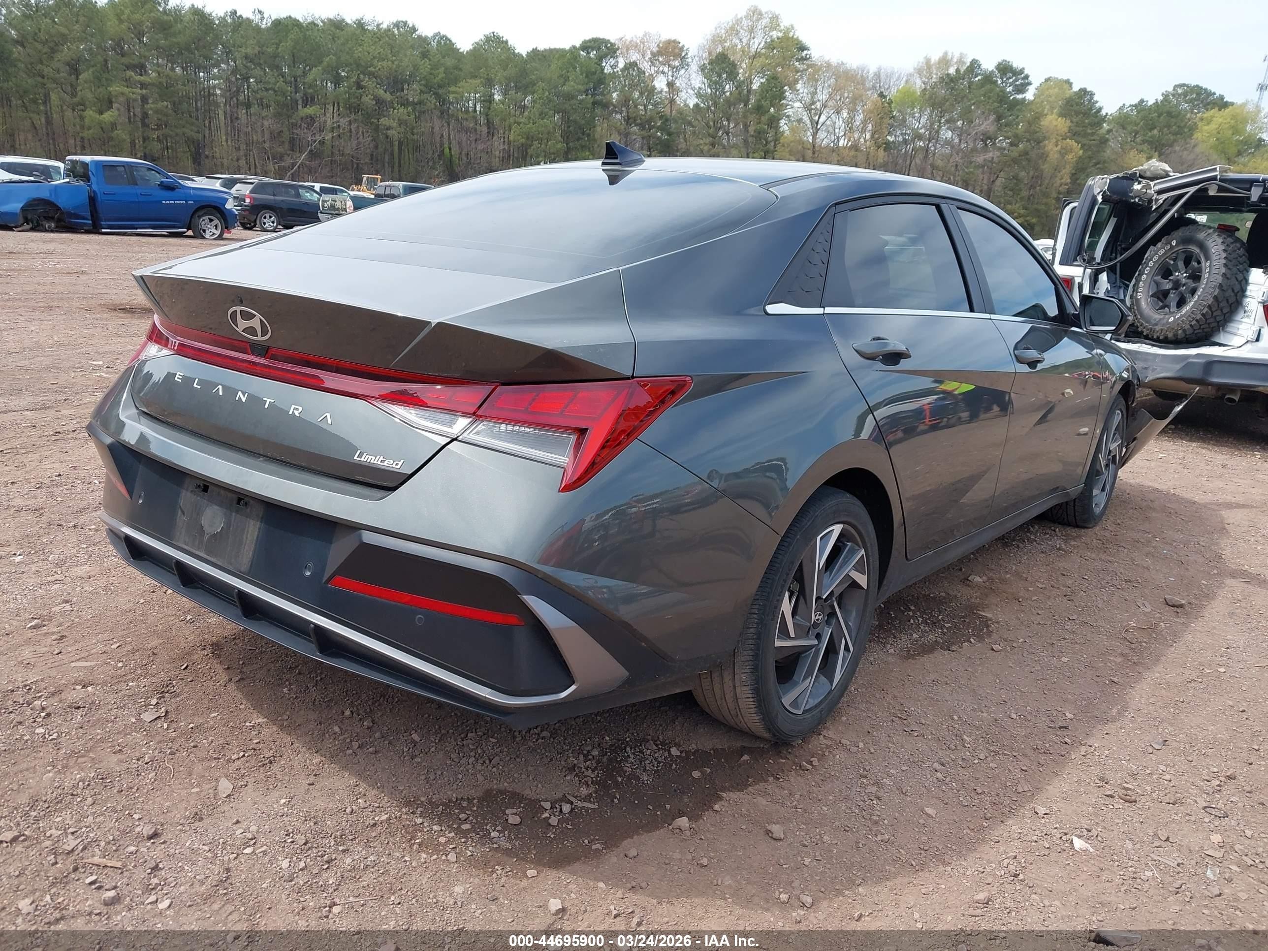 2024 Hyundai Elantra Limited Серый vin: KMHLP4DG6RU657619