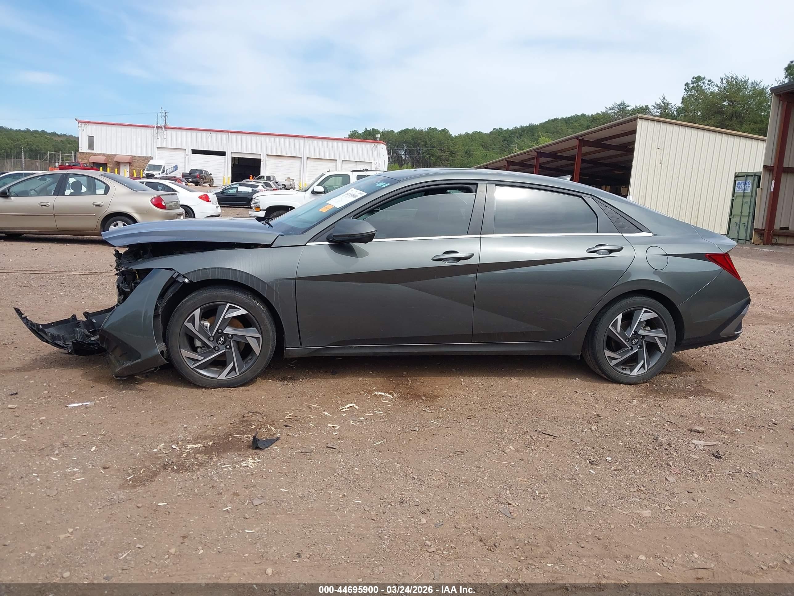 2024 Hyundai Elantra Limited Серый vin: KMHLP4DG6RU657619