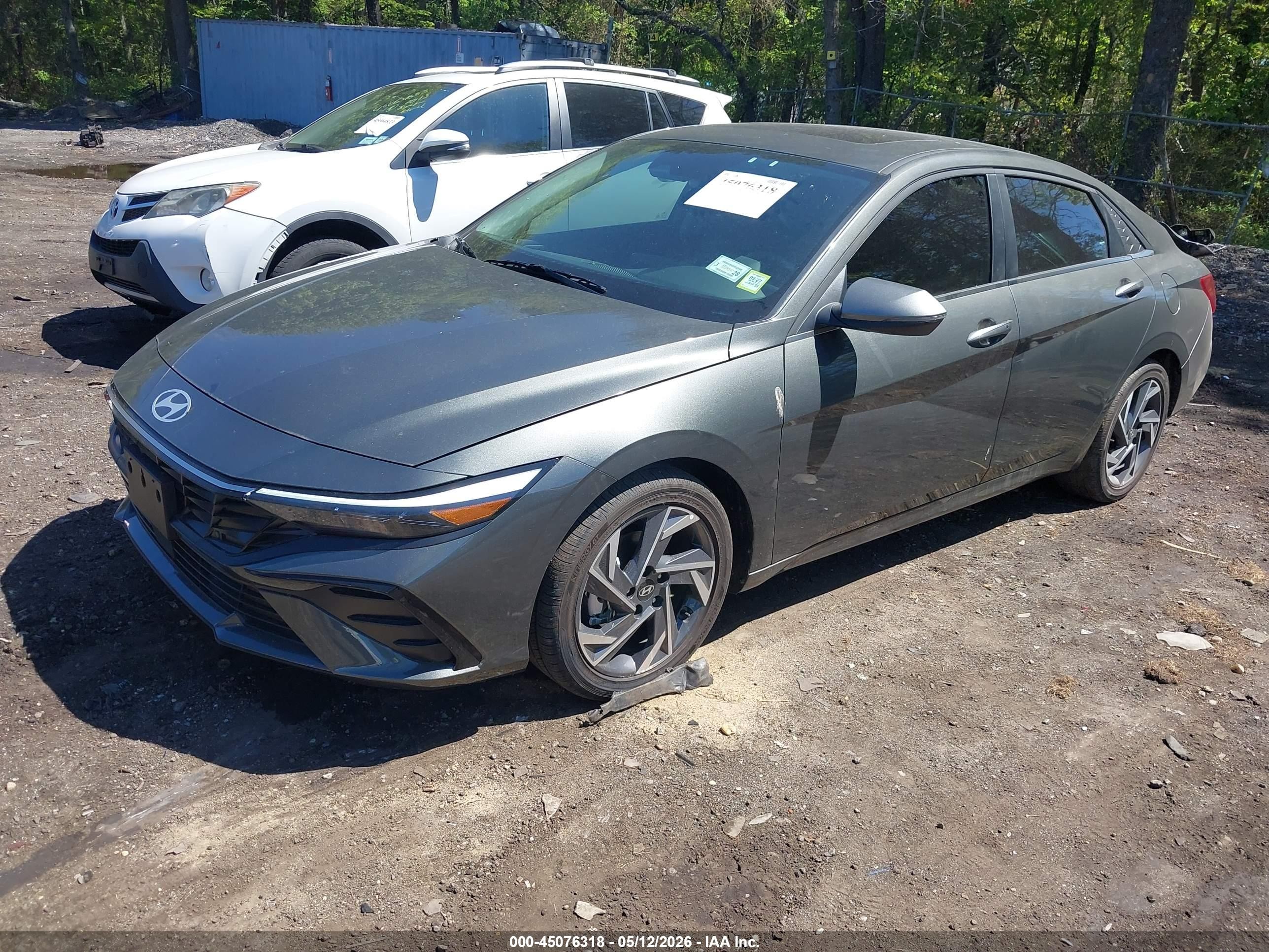 2026 Hyundai Elantra Limited Gray vin: KMHLP4DG6TU117730