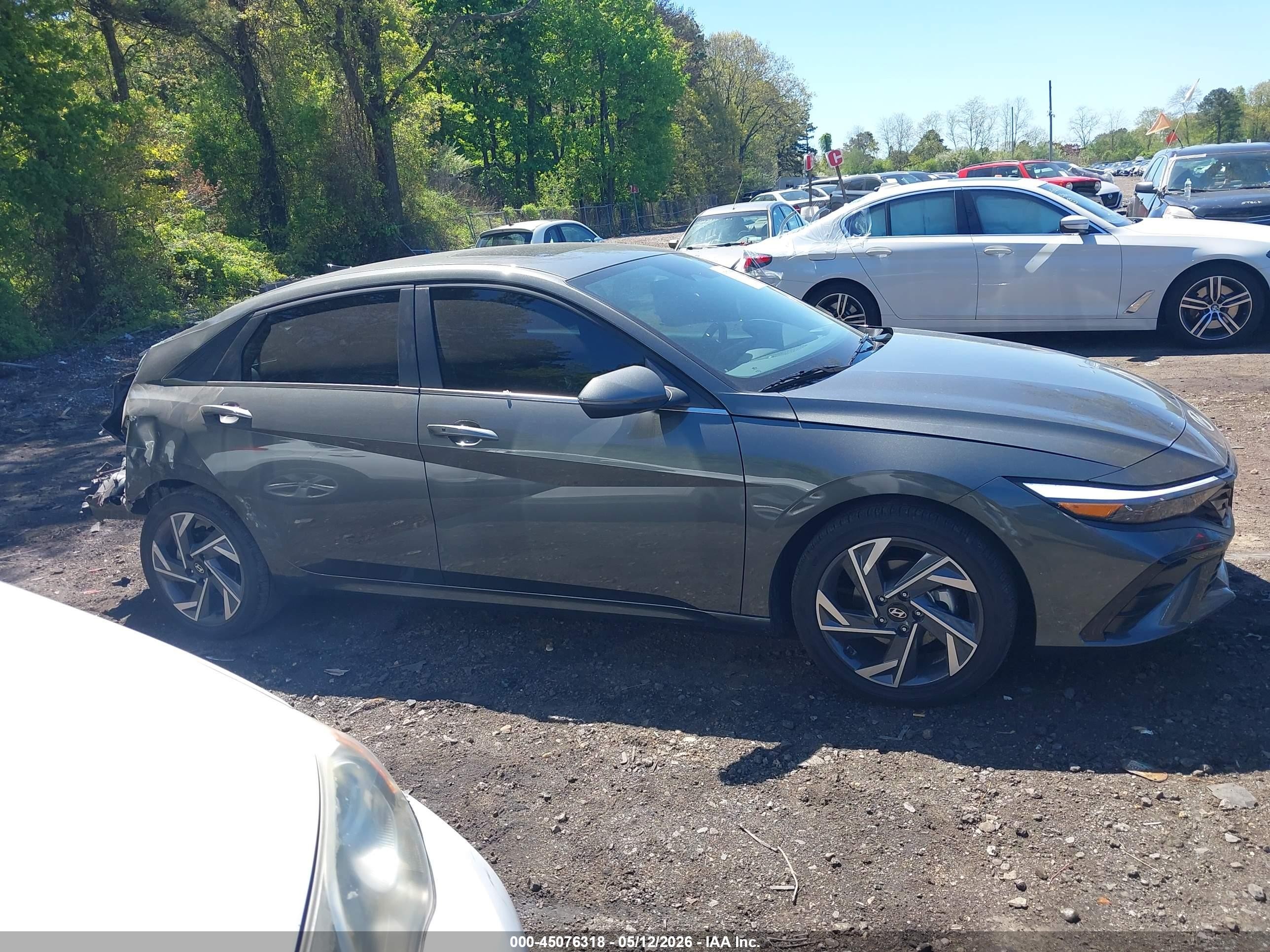 2026 Hyundai Elantra Limited Gray vin: KMHLP4DG6TU117730