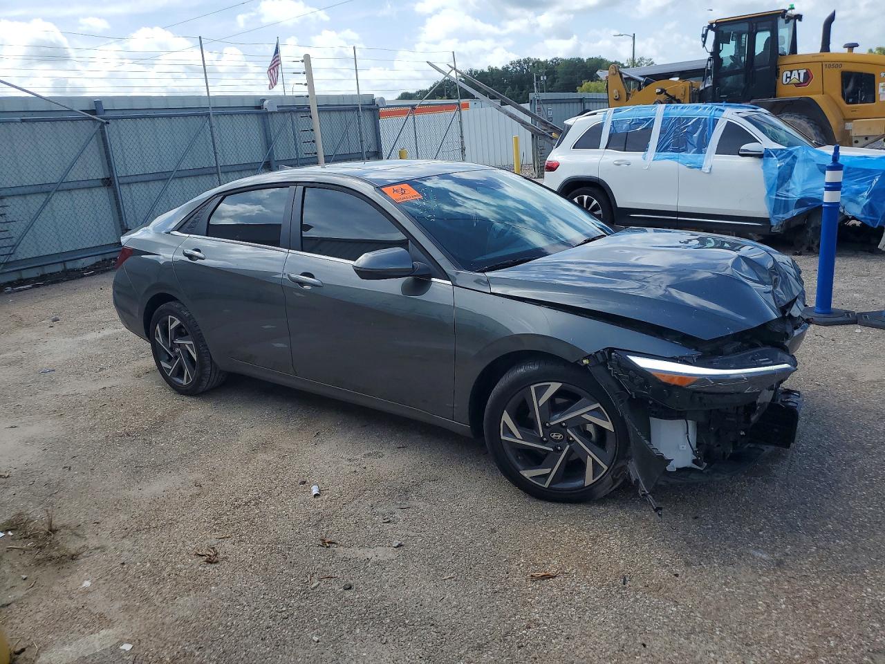 2025 Hyundai Elantra Limited Charcoal vin: KMHLP4DG8SU080937