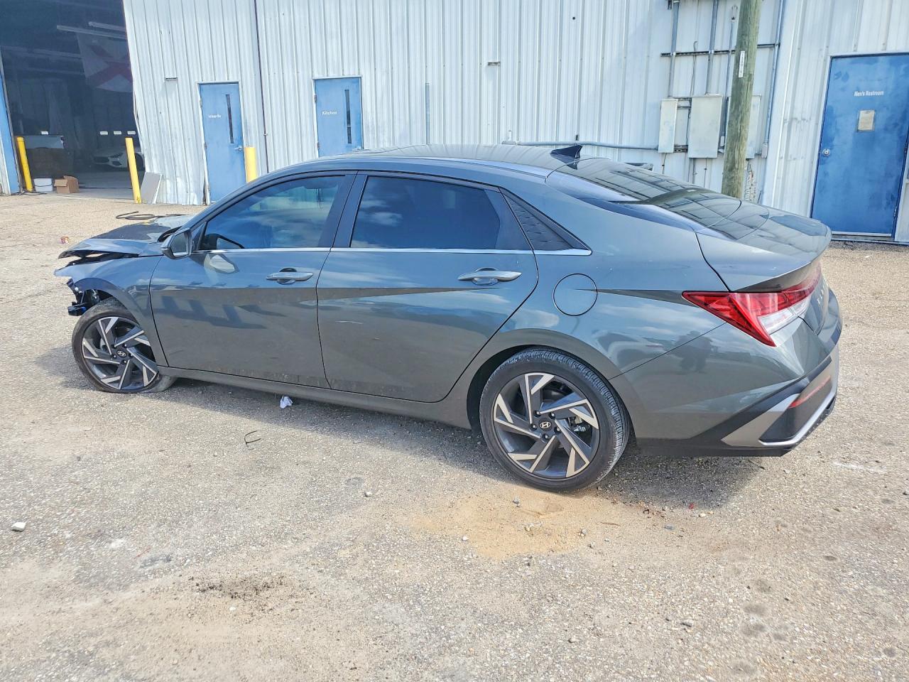 2025 Hyundai Elantra Limited Charcoal vin: KMHLP4DG8SU080937