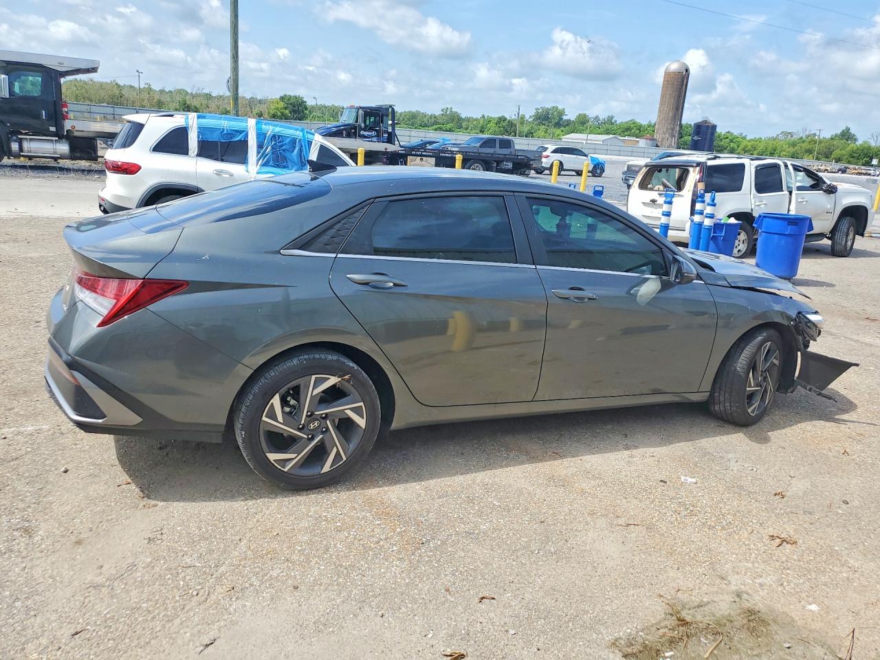 2025 Hyundai Elantra Limited Charcoal vin: KMHLP4DG8SU080937