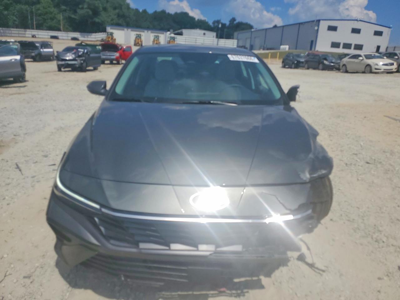 2026 Hyundai Elantra Limited Gray vin: KMHLP4DG9TU138264