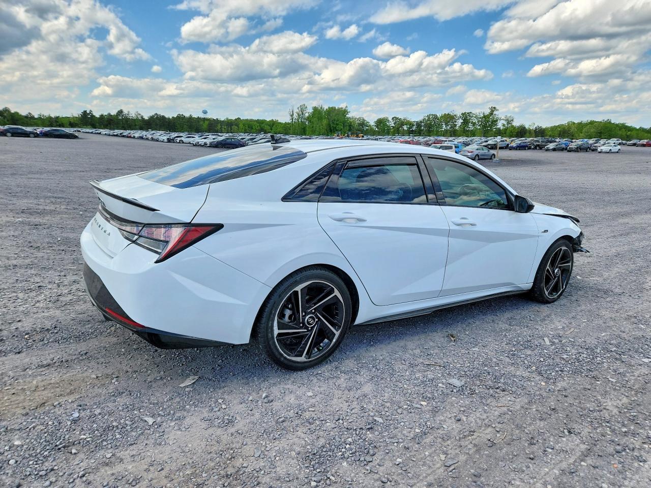 2022 Hyundai Elantra N Line White vin: KMHLR4AF8NU254550
