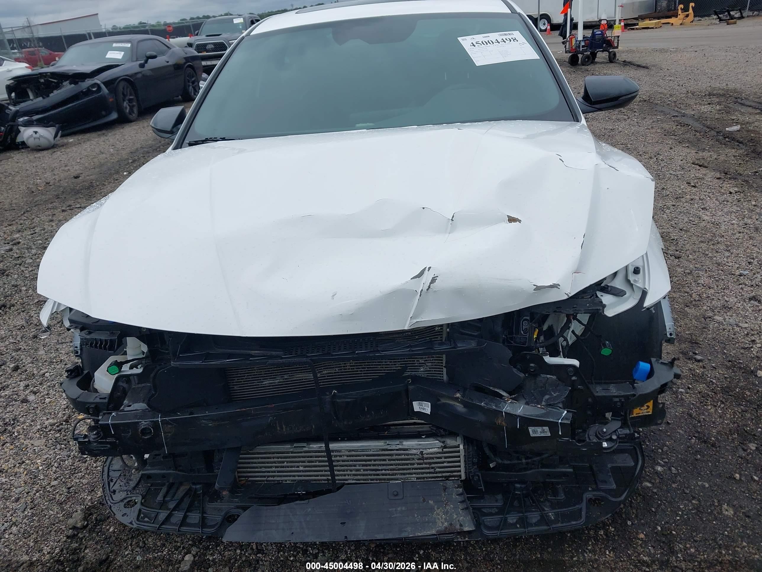 2024 Hyundai Elantra N Line White vin: KMHLR4DF1RU775093