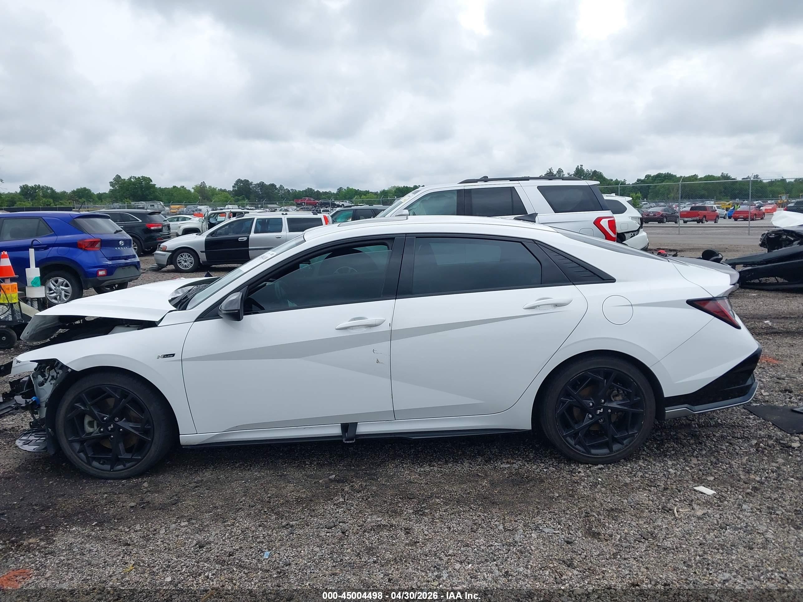 2024 Hyundai Elantra N Line White vin: KMHLR4DF1RU775093