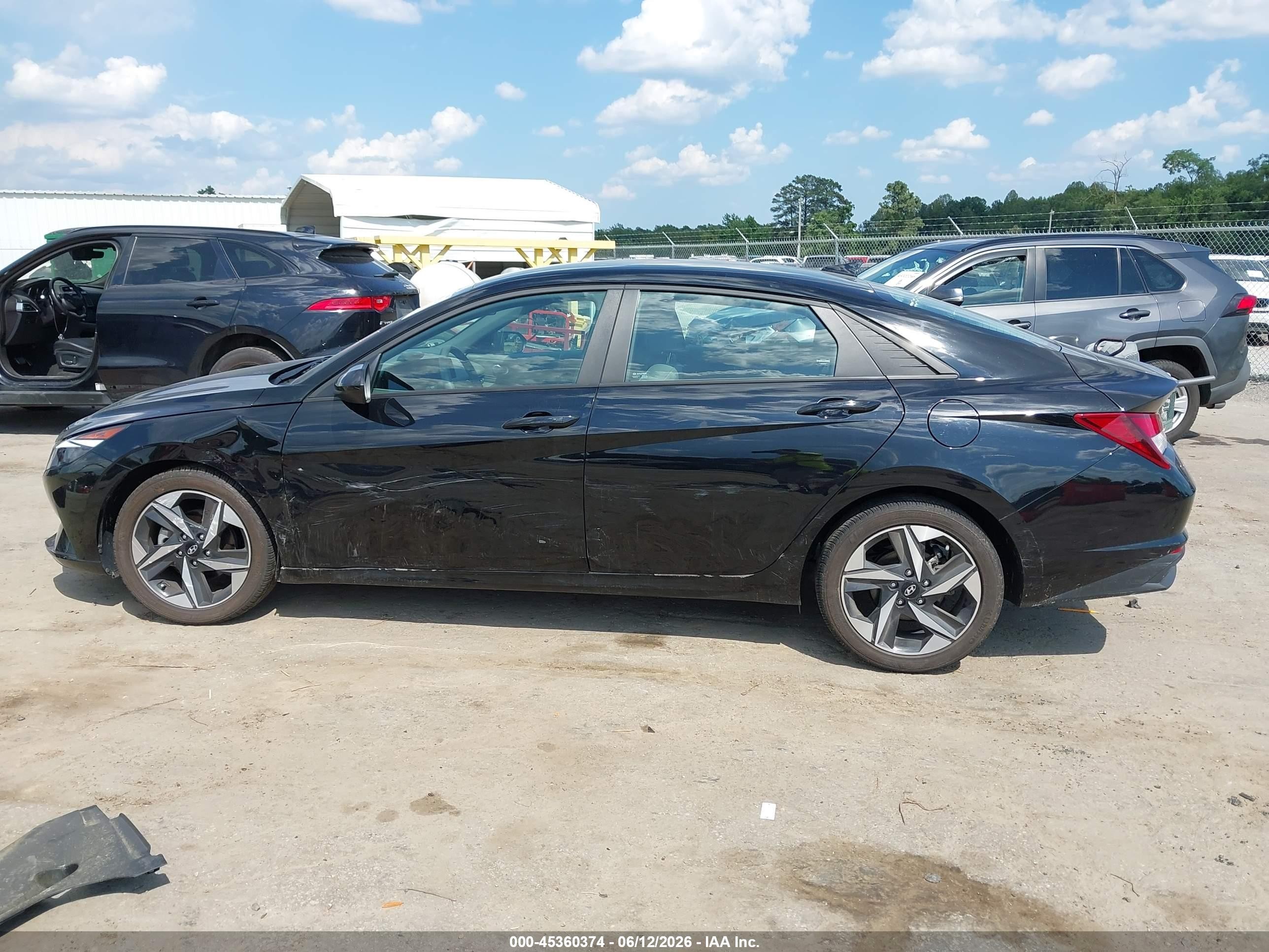 2023 Hyundai Elantra Sel Black vin: KMHLS4AG1PU388977