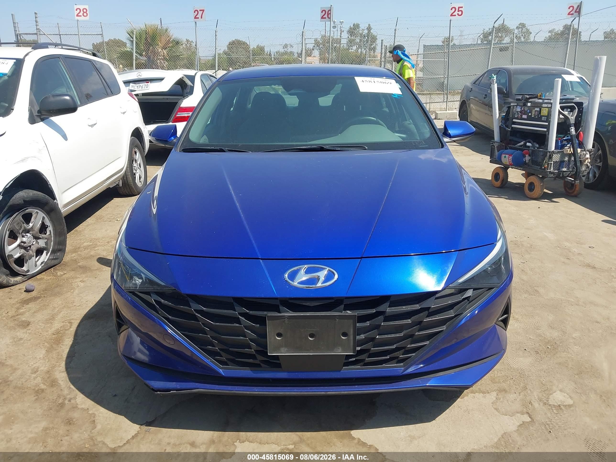 2023 Hyundai Elantra Sel Blue vin: KMHLS4AG2PU402661