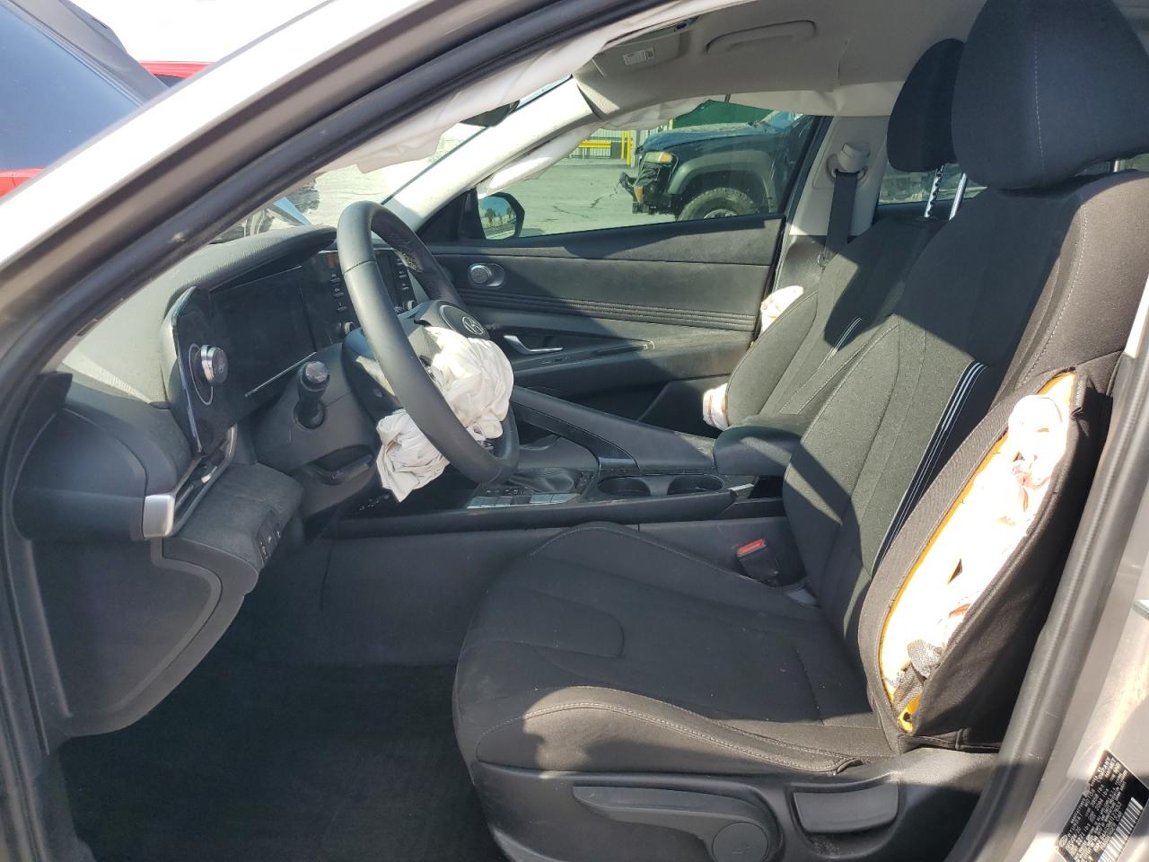2021 Hyundai Elantra Sel Silver vin: KMHLS4AG3MU127653
