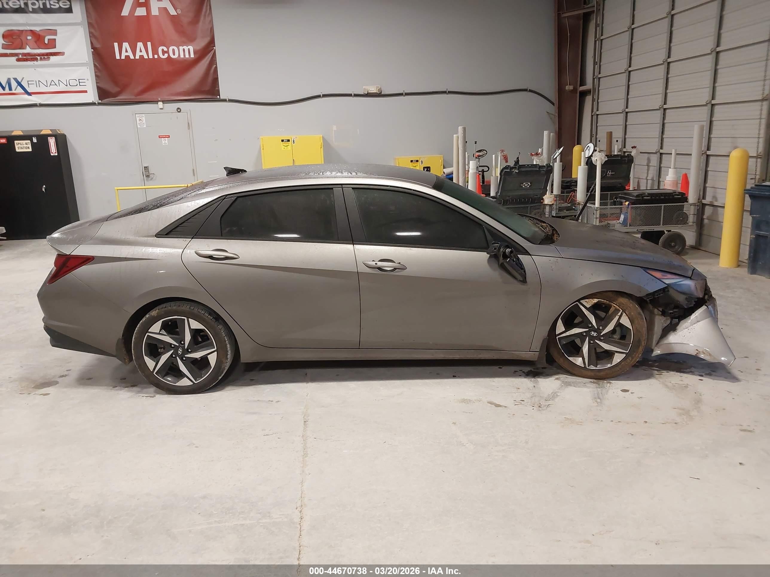 2023 Hyundai Elantra Sel Серебряный vin: KMHLS4AG3PU548289