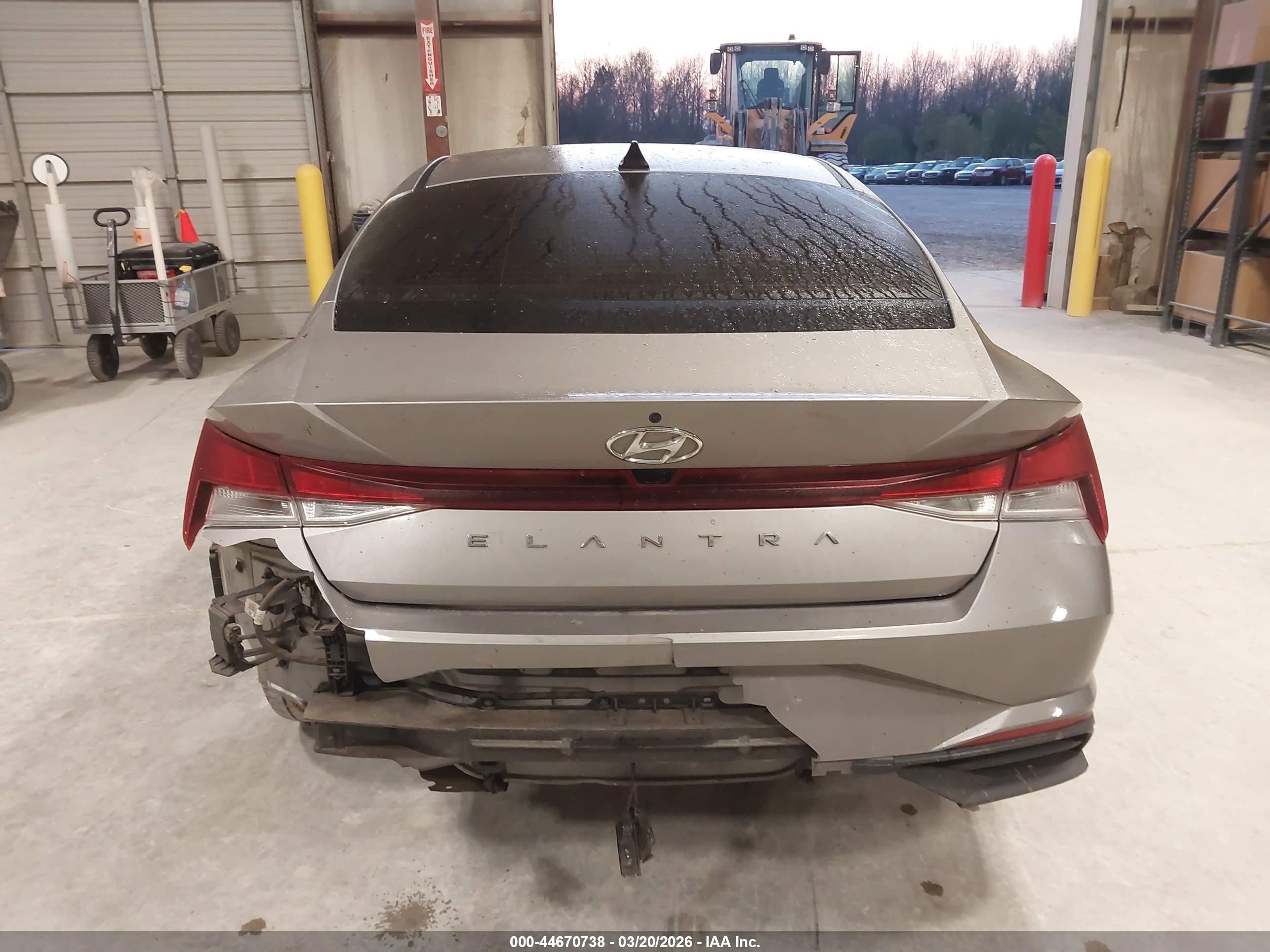2023 Hyundai Elantra Sel Серебряный vin: KMHLS4AG3PU548289
