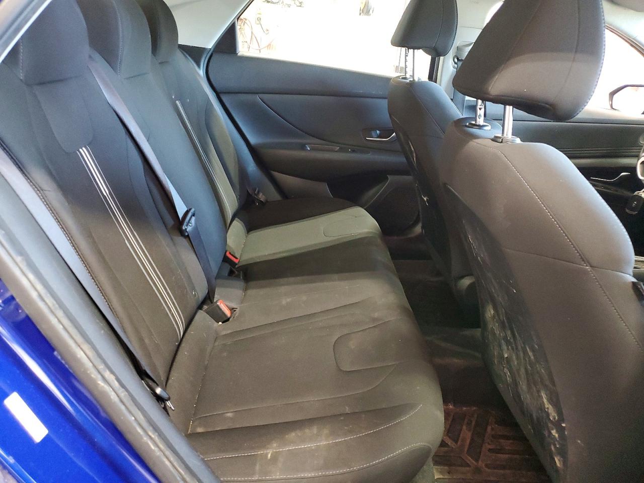 2021 Hyundai Elantra Sel Blue vin: KMHLS4AG5MU142476