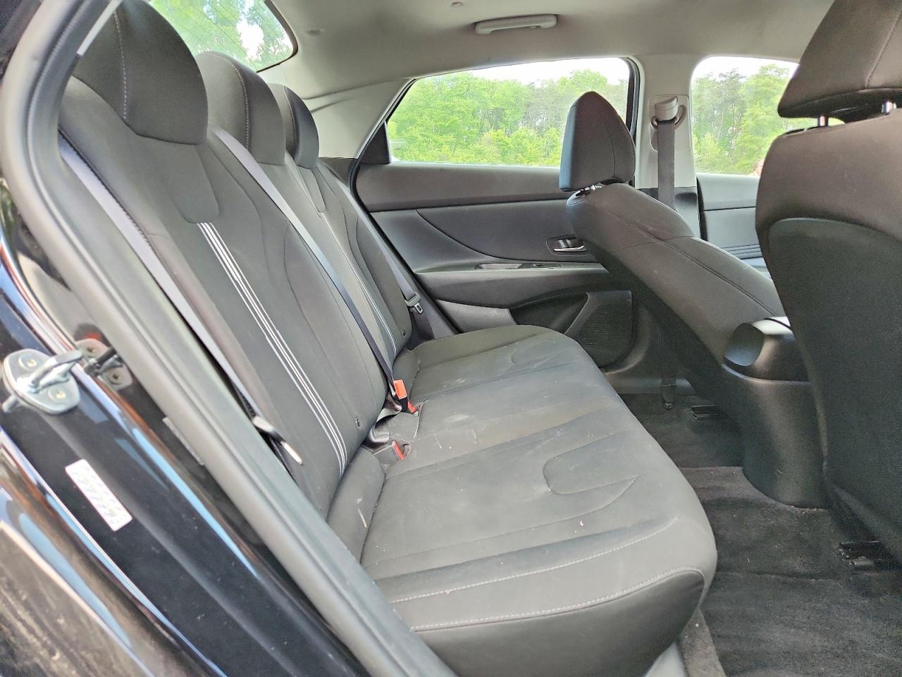 2021 Hyundai Elantra Sel Black vin: KMHLS4AG7MU131088