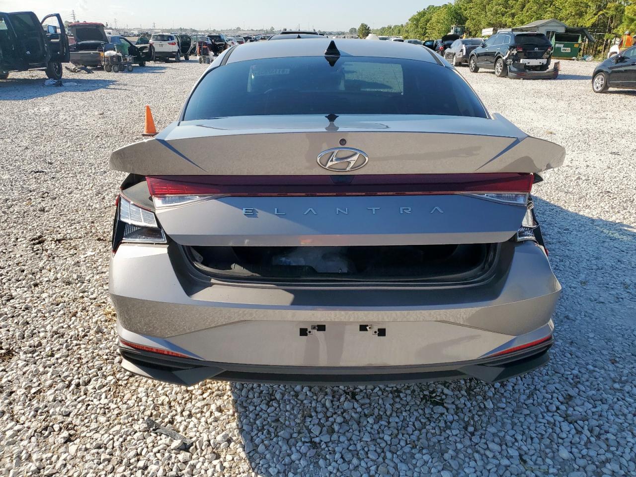 2021 Hyundai Elantra Sel Gray vin: KMHLS4AG8MU147185
