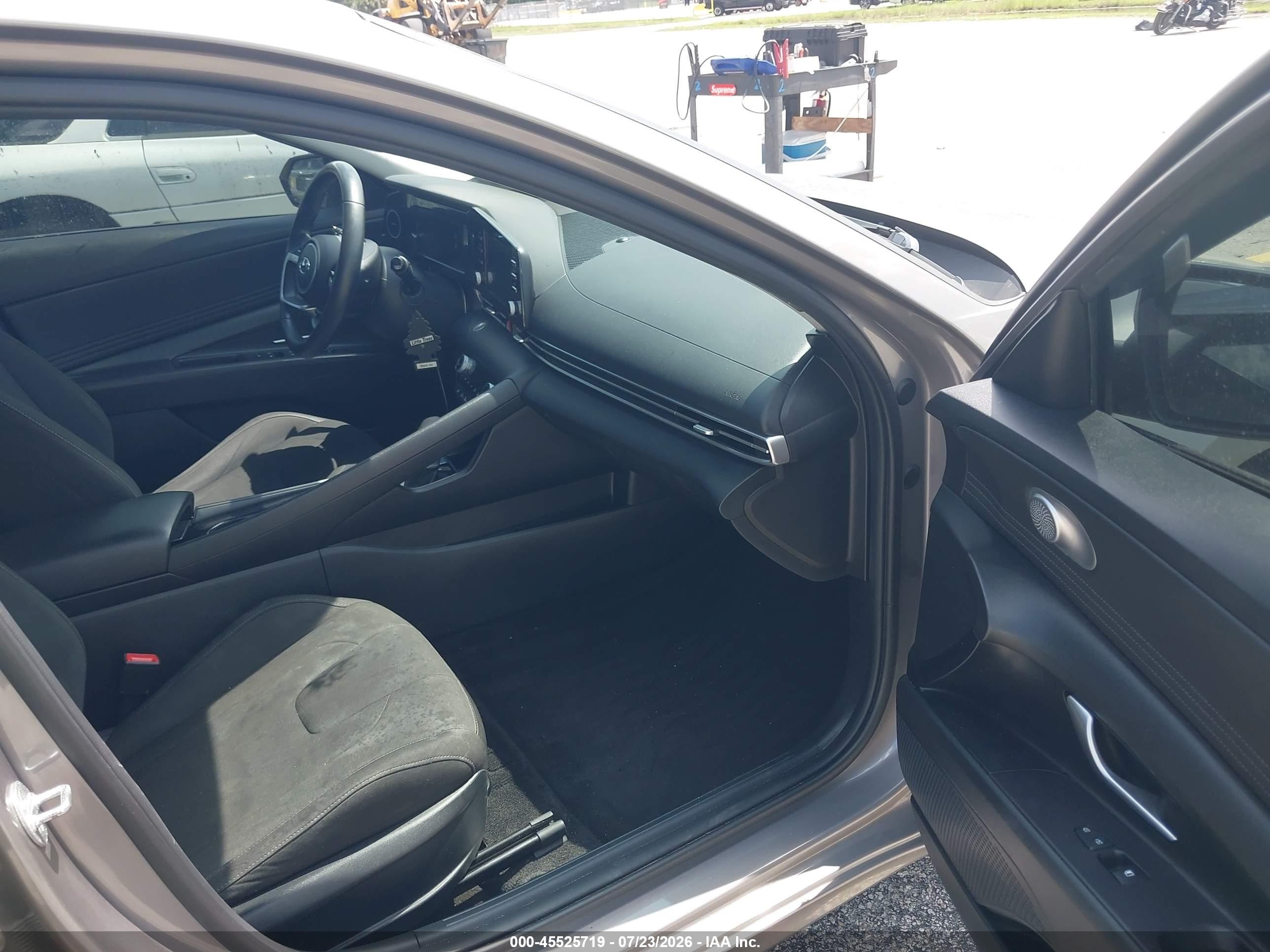 2022 Hyundai Elantra Sel Gray vin: KMHLS4AG8NU367380