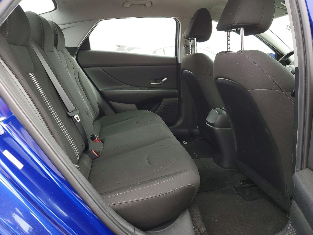 2022 Hyundai Elantra Sel Blue vin: KMHLS4AG9NU336218