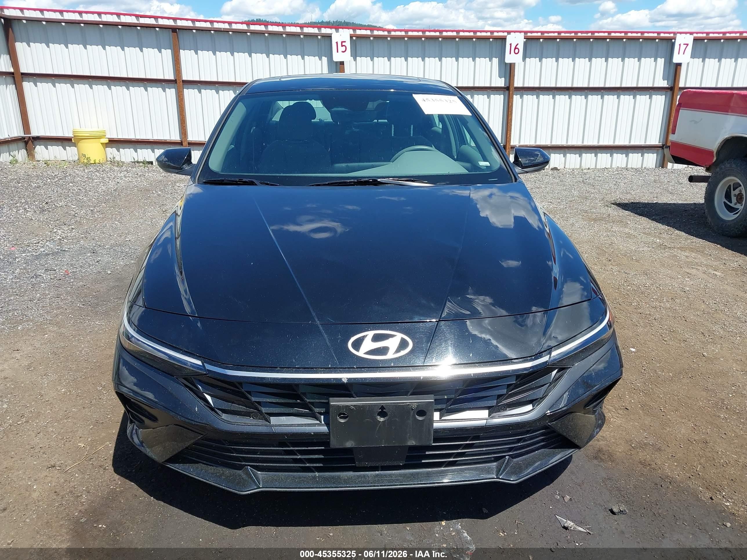 2025 Hyundai Elantra Sel Convenience Black vin: KMHLS4DG1SU024823