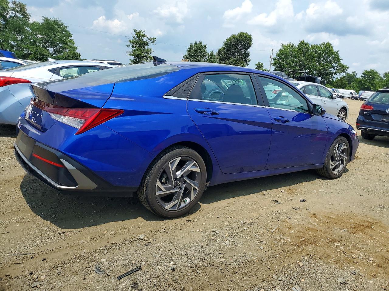 2025 Hyundai Elantra Sel Blue vin: KMHLS4DG1SU940112