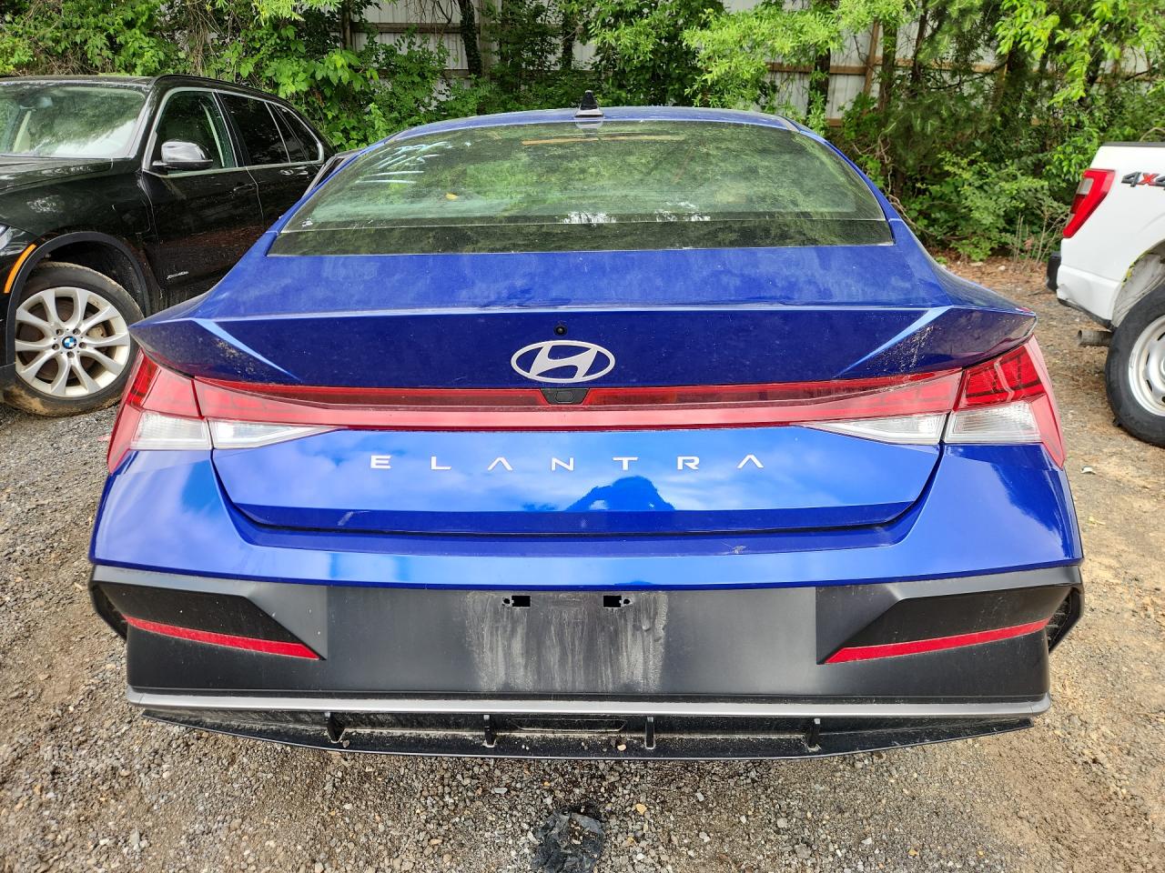 2025 Hyundai Elantra Sel Blue vin: KMHLS4DG2SU034048 Damage: Deck Lid, Chipped, 4
