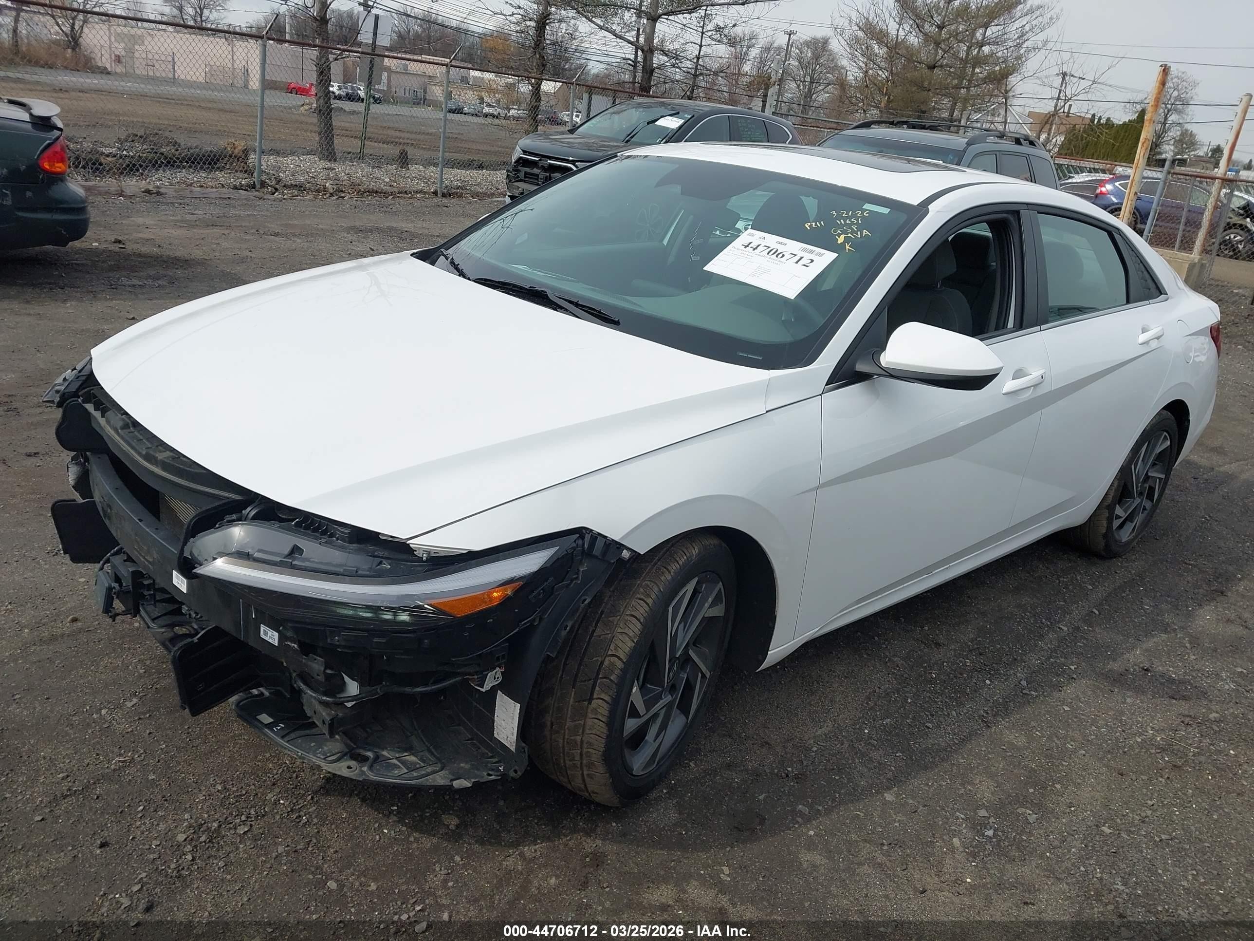 2025 Hyundai Elantra Sel Convenience White vin: KMHLS4DG3SU892922