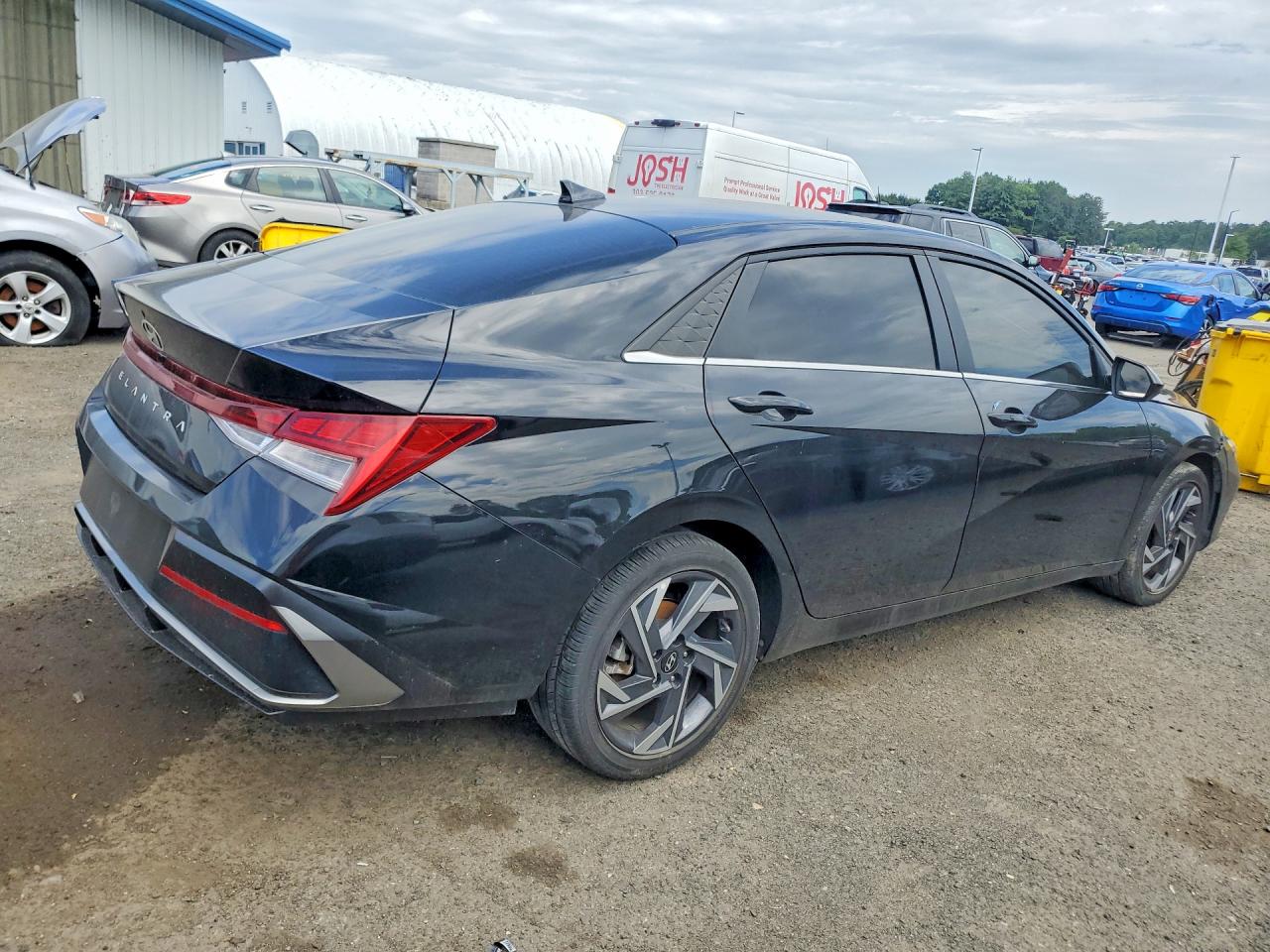 2025 Hyundai Elantra Sel Convenience Black vin: KMHLS4DG4SU902048