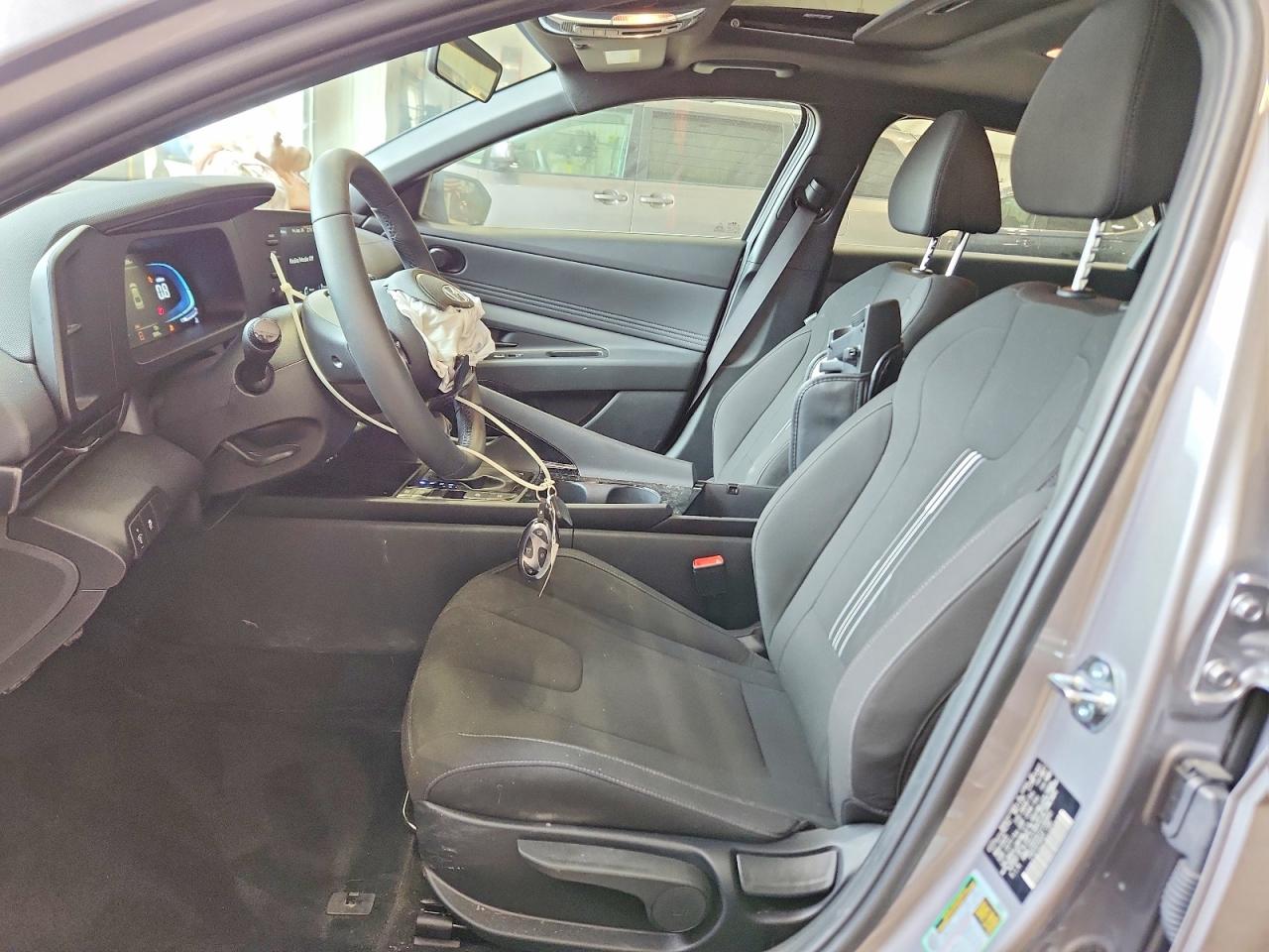 2026 Hyundai Elantra Sel Sport Premium Gray vin: KMHLS4DG4TU136663