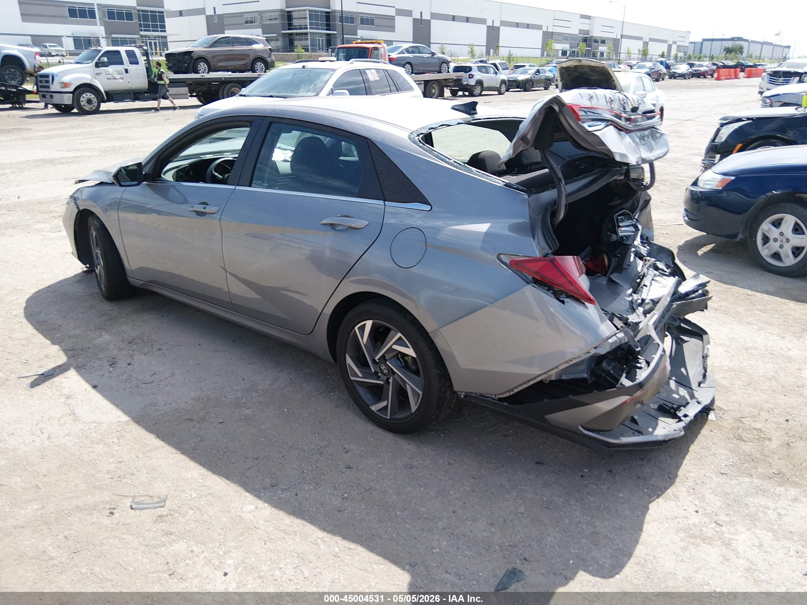 2025 Hyundai Elantra Sel Convenience Gray vin: KMHLS4DG5SU909879